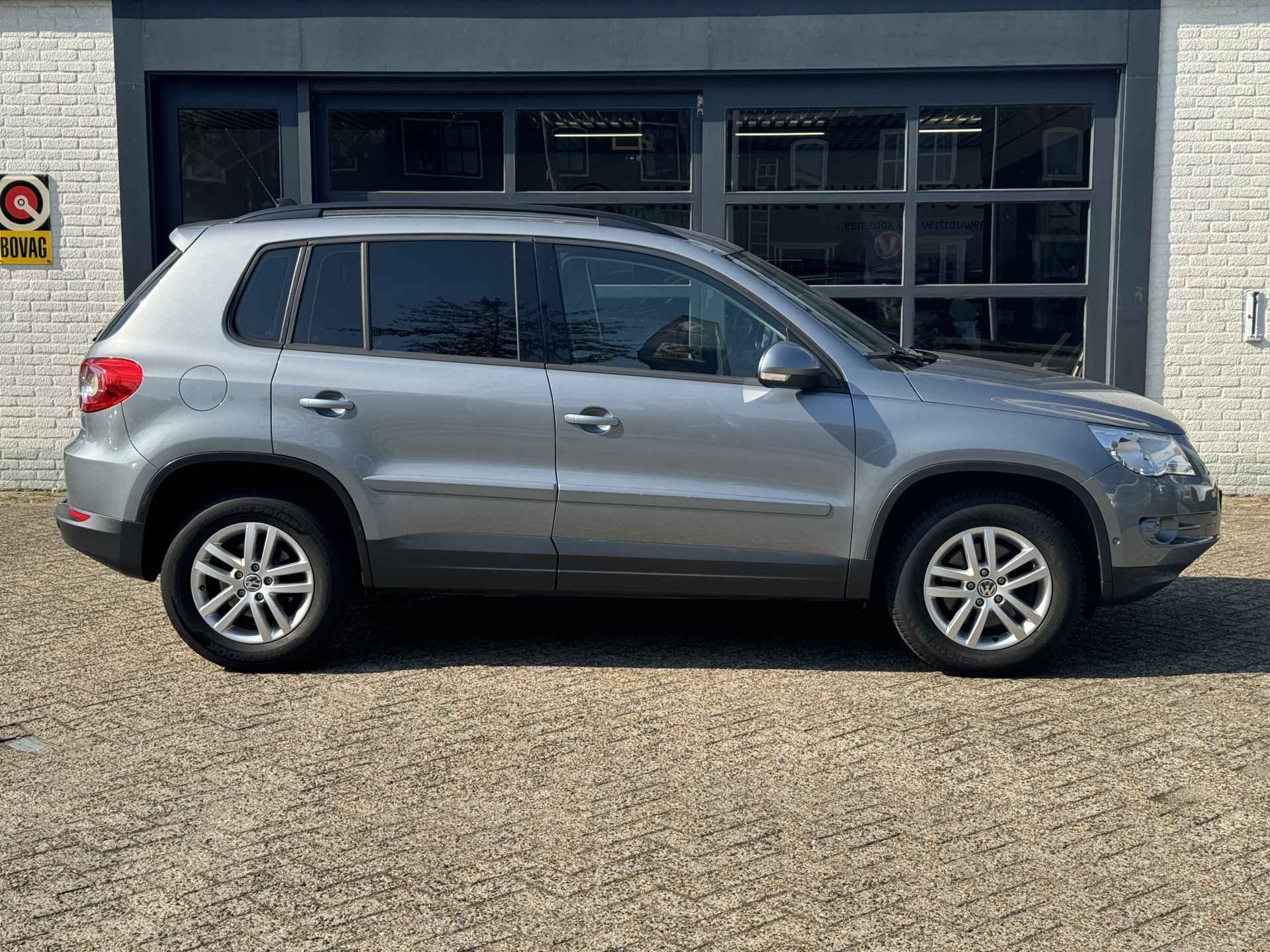 Volkswagen Tiguan 2.0 TSI Track&Field 4Motion - trekhaak - Navi - Cruise control - 9/25