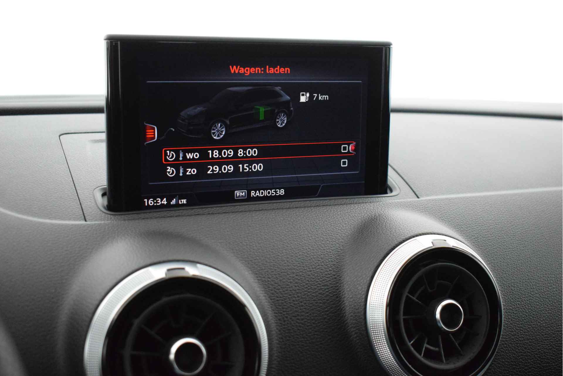 Audi A3 Sportback 1.4 204pk e-tron S-Line Virtual Cockpit Keyless B&O Led Navigatie ACC - 24/52