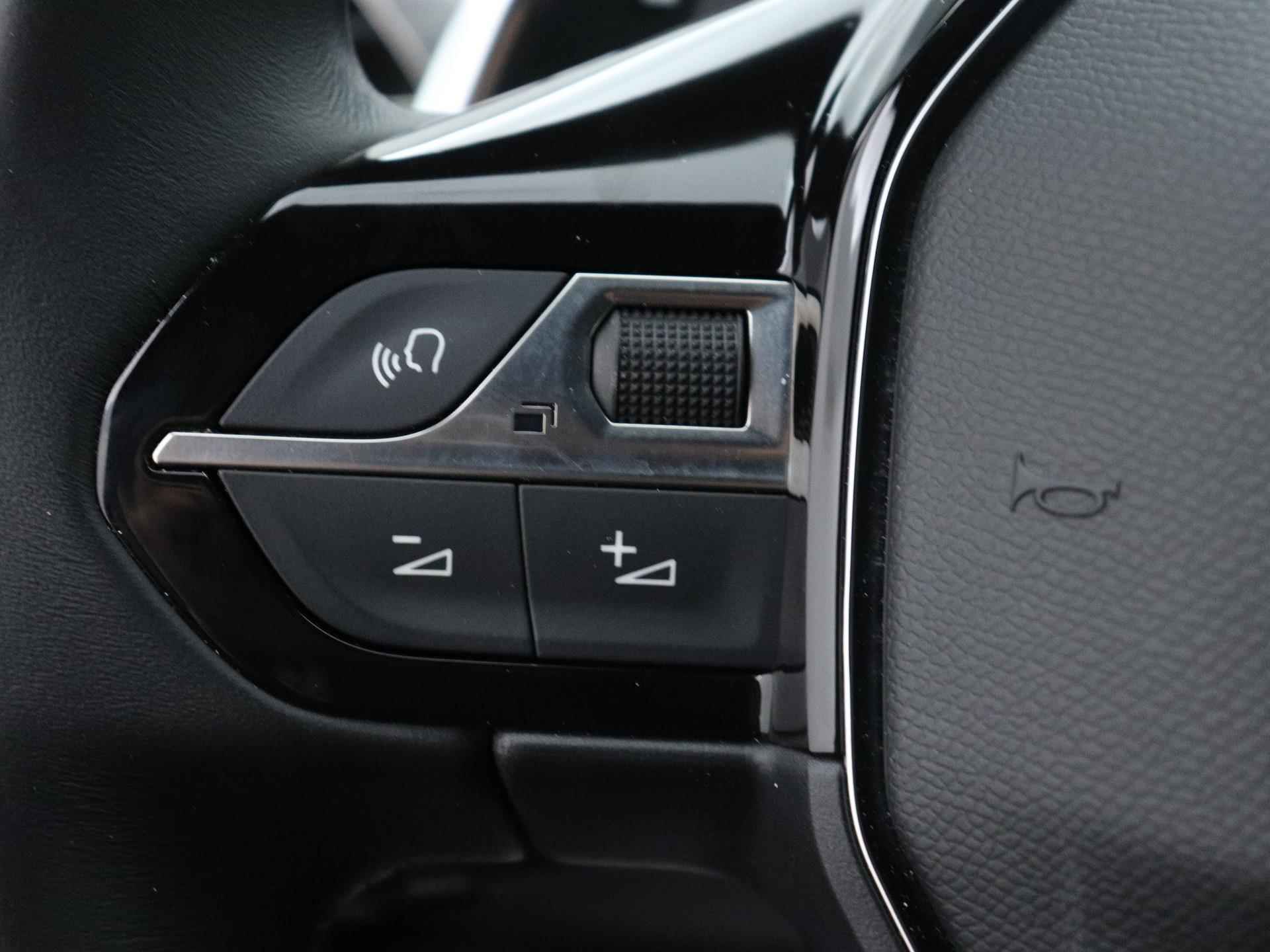 Peugeot 3008 Allure Pack Business 130pk Automaat | Navigatie | Camera | Voorstoelen Verwarmd | Dodehoek Detectie | Licht Metalen Velgen 18" - 26/39