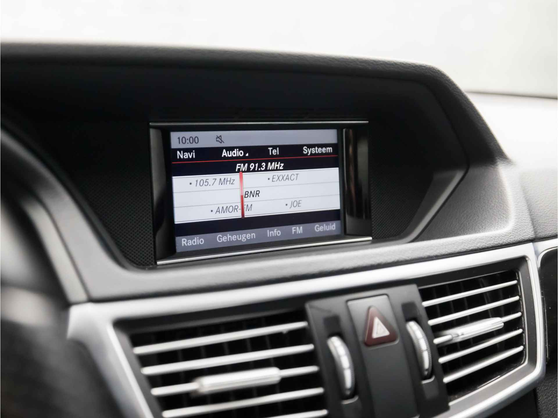 Mercedes-Benz E-Klasse 200 CDI Elegance Automaat (NAVIGATIE, CLIMATE, XENON, LEDER, ELEK SPORTSTOELEN, CRUISE, PARKEERSENSOREN, BLUETOOTH, NIEUWE APK, NIEUWSTAAT) - 8/33