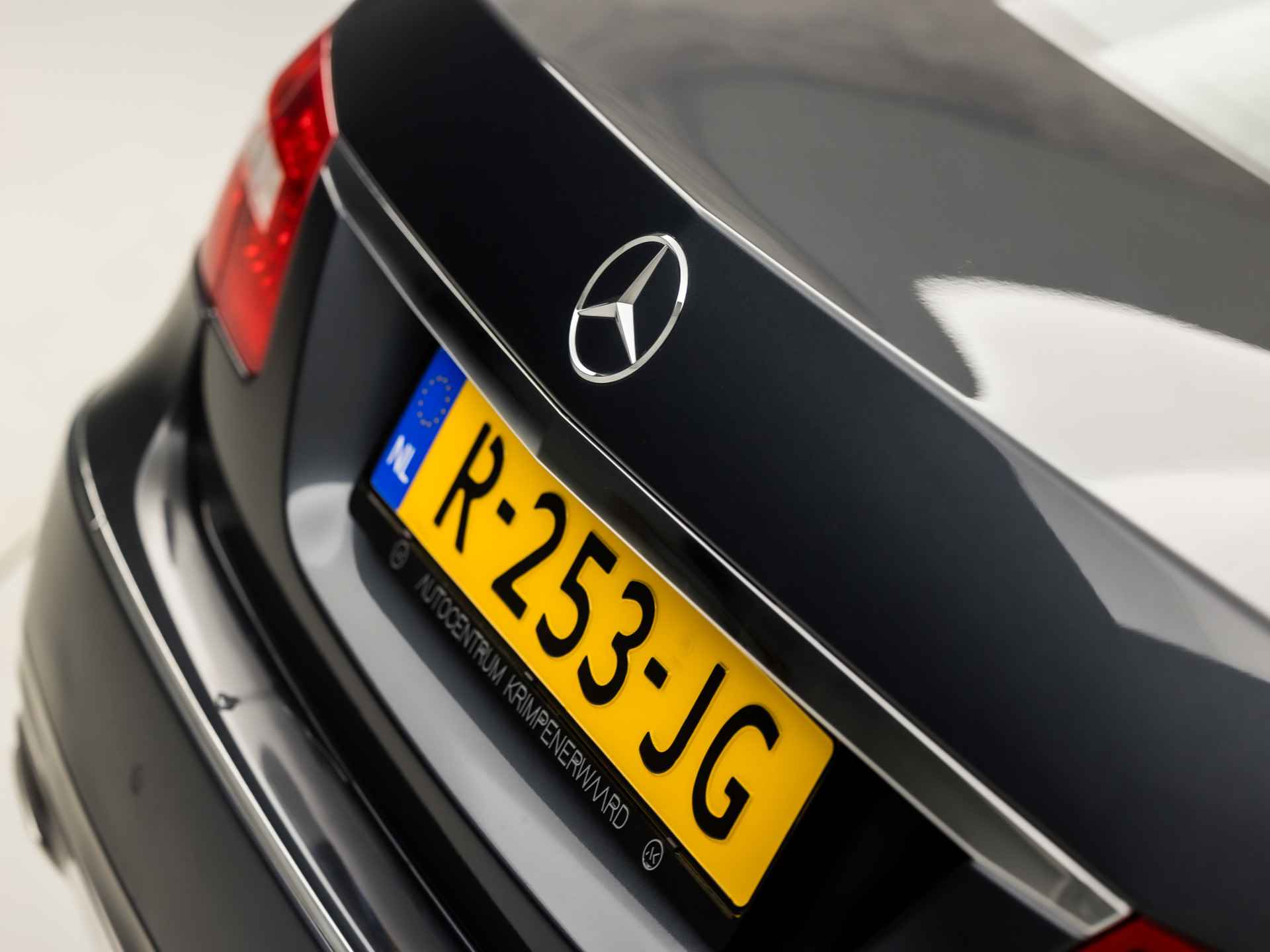 Mercedes-Benz E-Klasse 200 CDI Elegance Automaat (NAVIGATIE, CLIMATE, XENON, LEDER, ELEK SPORTSTOELEN, CRUISE, PARKEERSENSOREN, BLUETOOTH, NIEUWE APK, NIEUWSTAAT) - 25/33