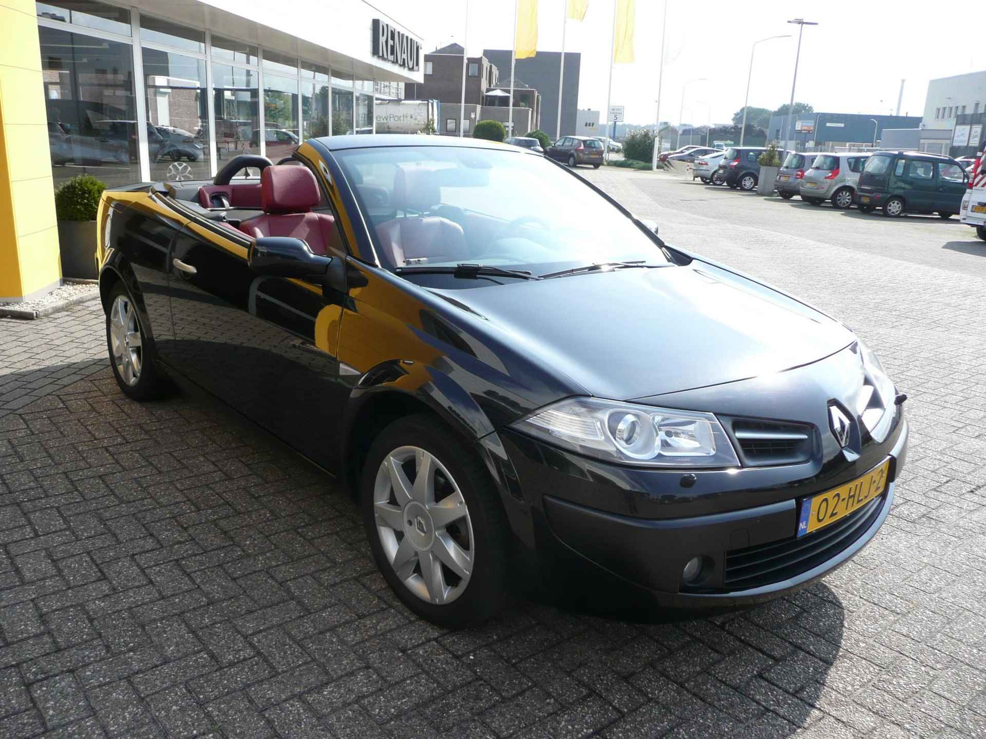 Renault Mégane Coupé/Cabriolet 2.0-16V Tech Line AUTOMAAT, LEDER!, XENON, ESP/ASR, WINDSCHERM, ETC... RIJKLAAR! - 7/28