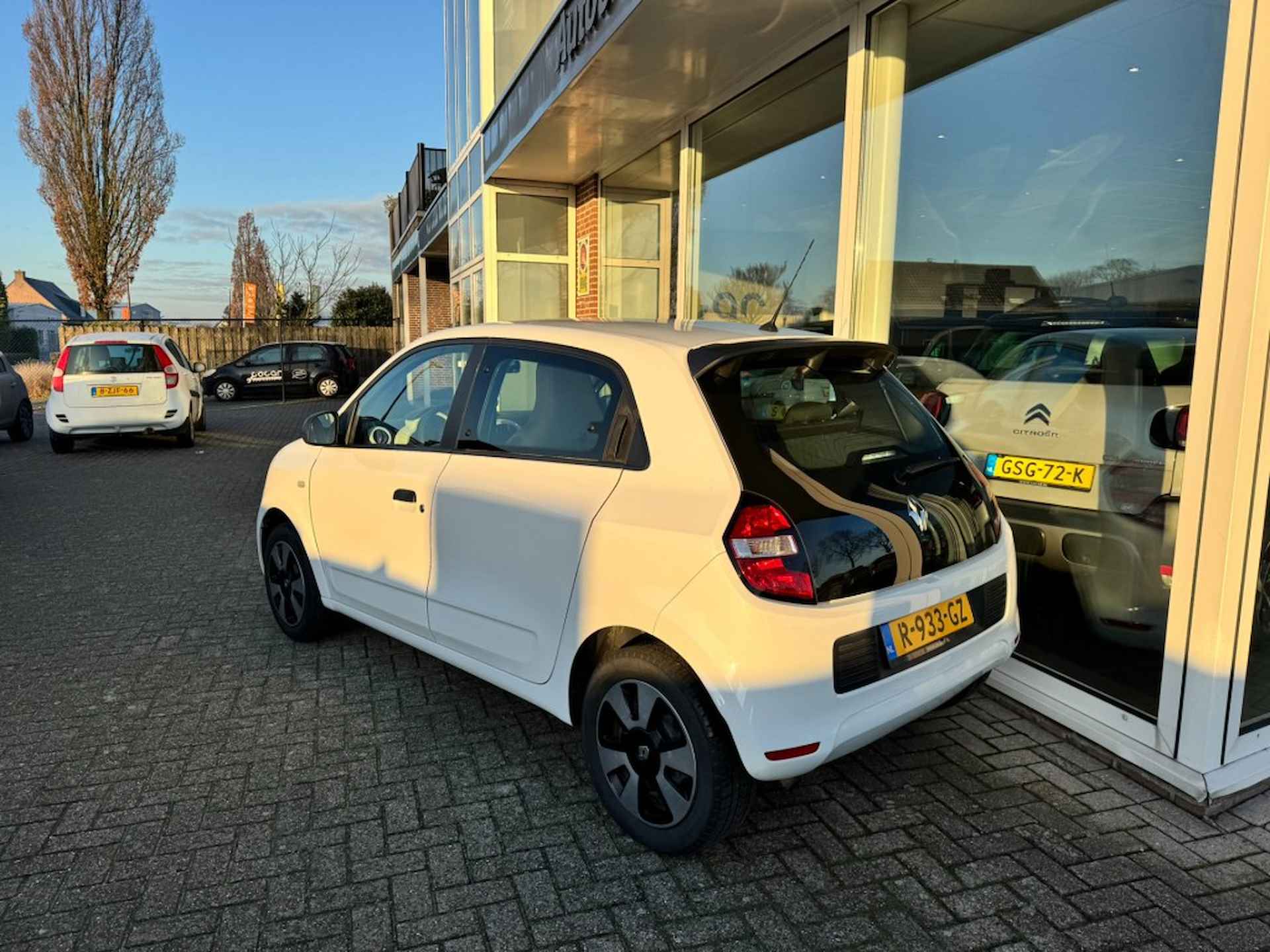 RENAULT Twingo 1.0 SCE AUTHENTIQUE- ALL IN PRIJS - 5/18