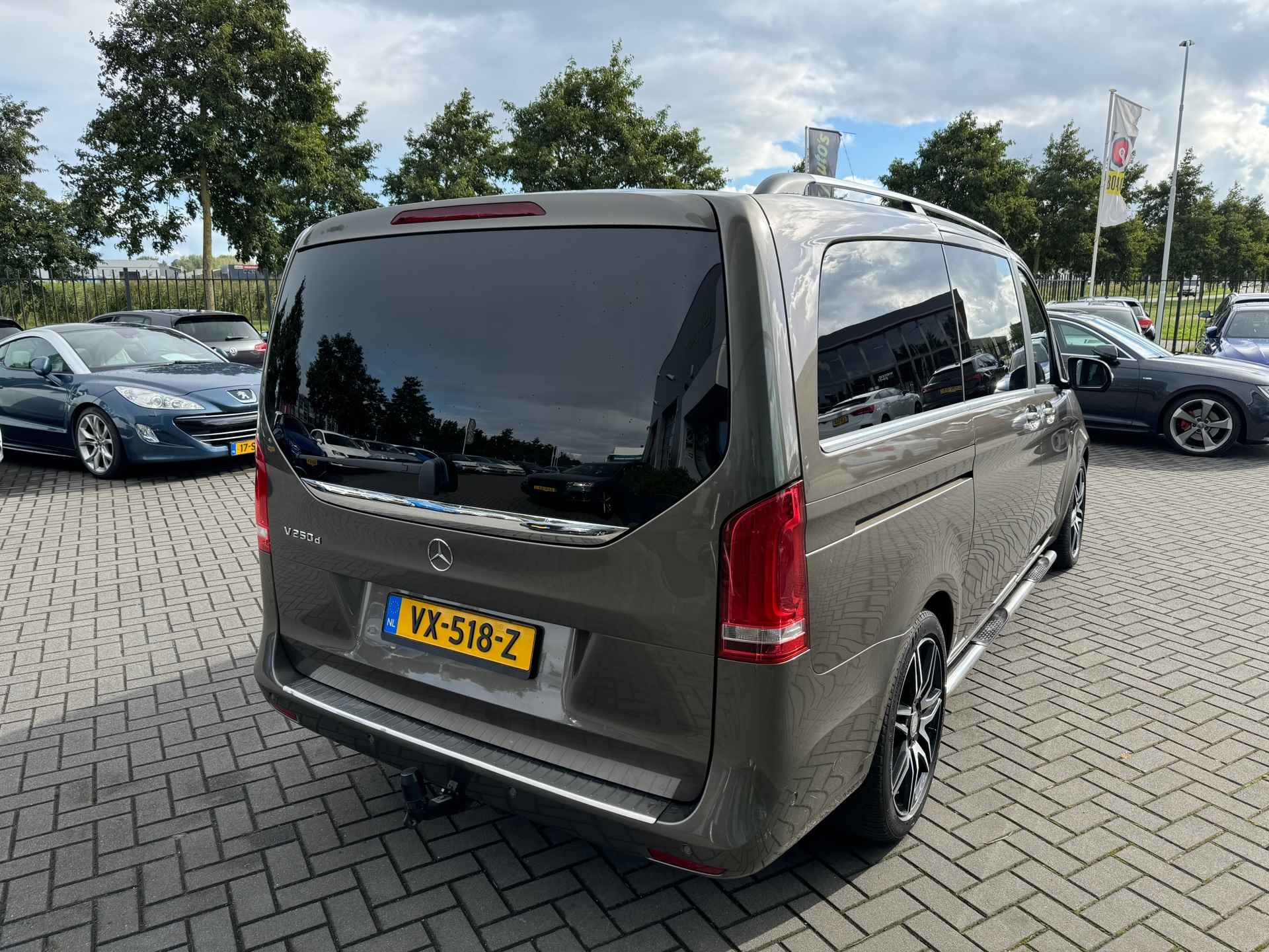 Mercedes-Benz V-klasse 250d Lang DC * Burmester/360Cam/TV Media * - 27/28