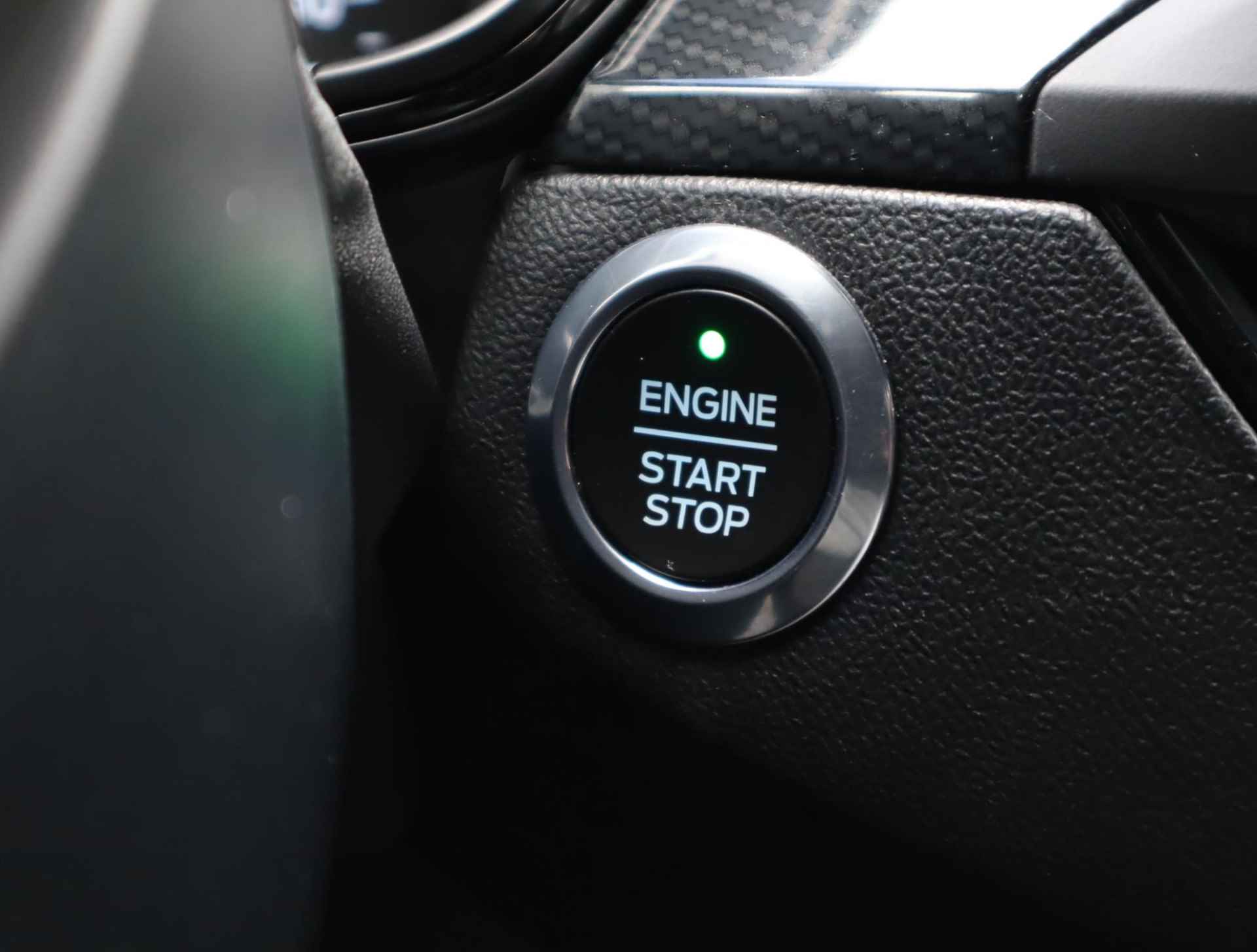 Ford Focus 1.5 EcoBoost ST Line Business 182PK | LED | Stoel, Stuur en Voorruitverwarming | Climate Control | Camera | Keyless | Parkeersensoren | Regensensor | Apple Carplay - 28/60