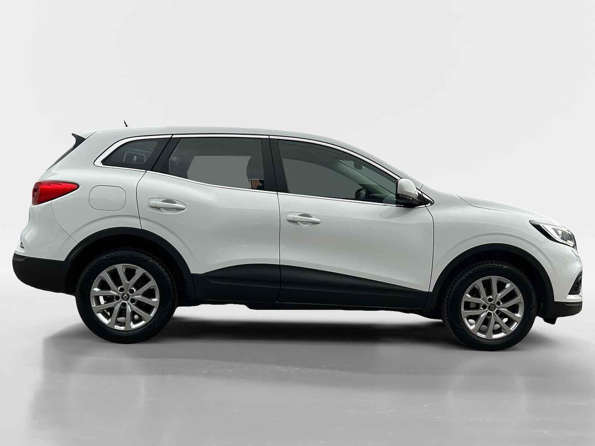 Renault Kadjar 1.3 TCe Zen 140pk | Lichtmetalen velgen | Parkeer sensoren | All season banden | Cruise control - 2/30