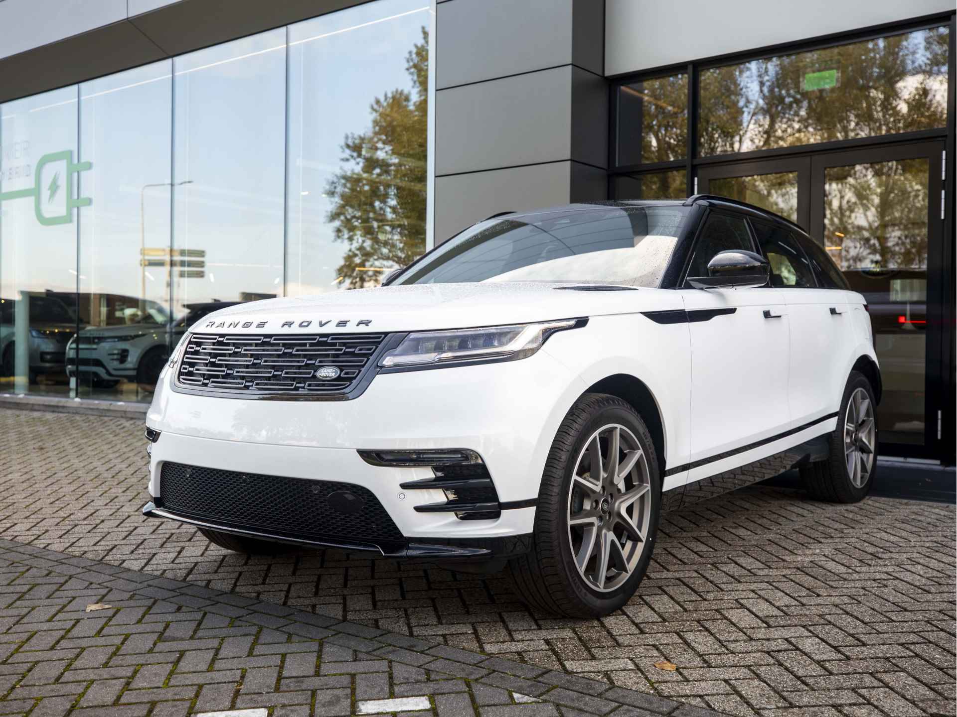 Land Rover Range Rover Velar P400e 404pk AWD Dynamic HSE PHEV | Ostuni White | Head-up Display | Black Pack | Ambiance Verlichting | Stoelventilatie - 5/55