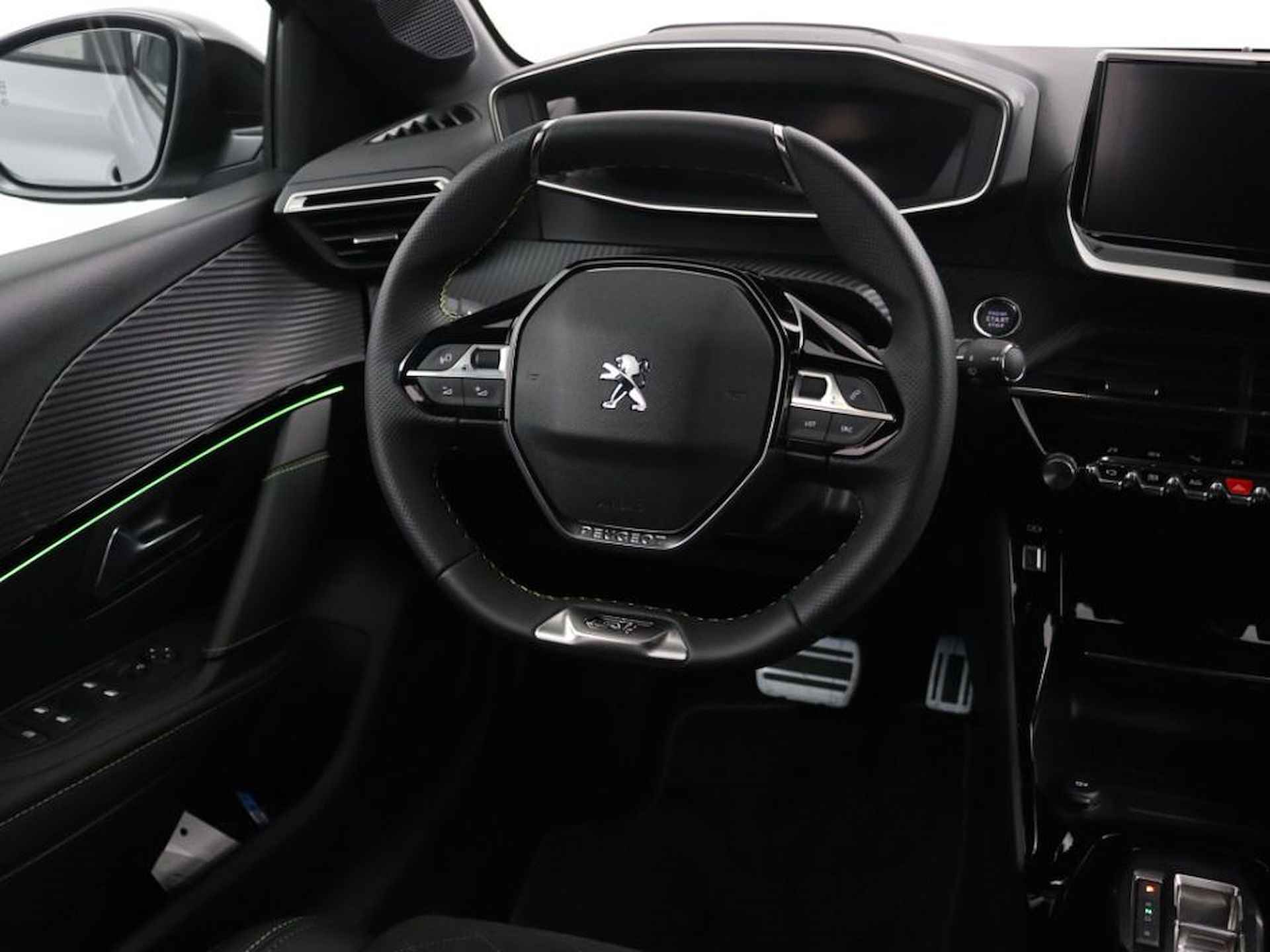 Peugeot e-208 EV GT Pack 50 kWh | BTW | Navigatie | 3-Fase | Apple Carplay | Keyless | DEMO - 5/22