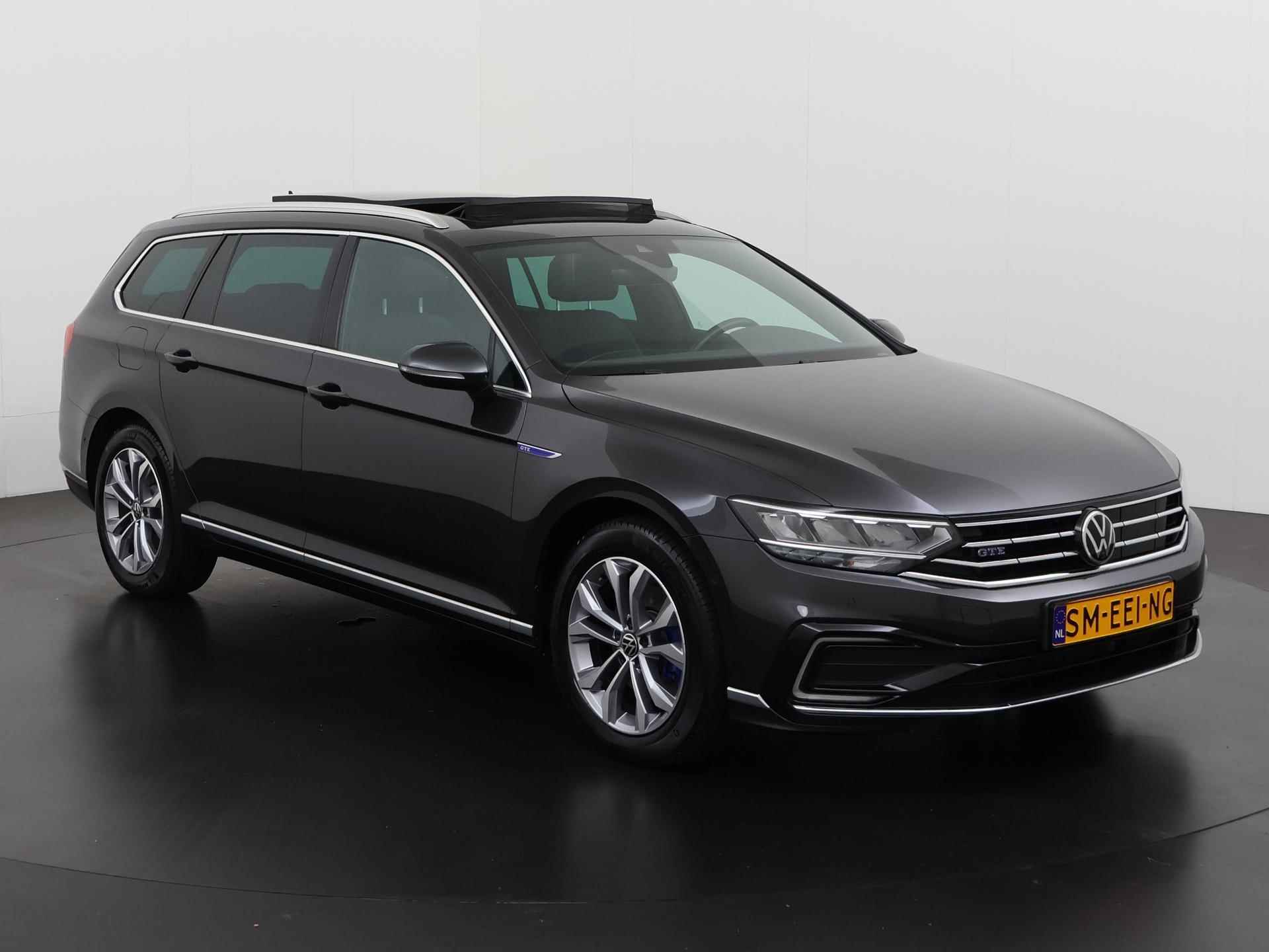 Volkswagen Passat Variant 1.4 TSI PHEV GTE | DCC | Panoramadak | Area View | Zondag Open! - 30/44