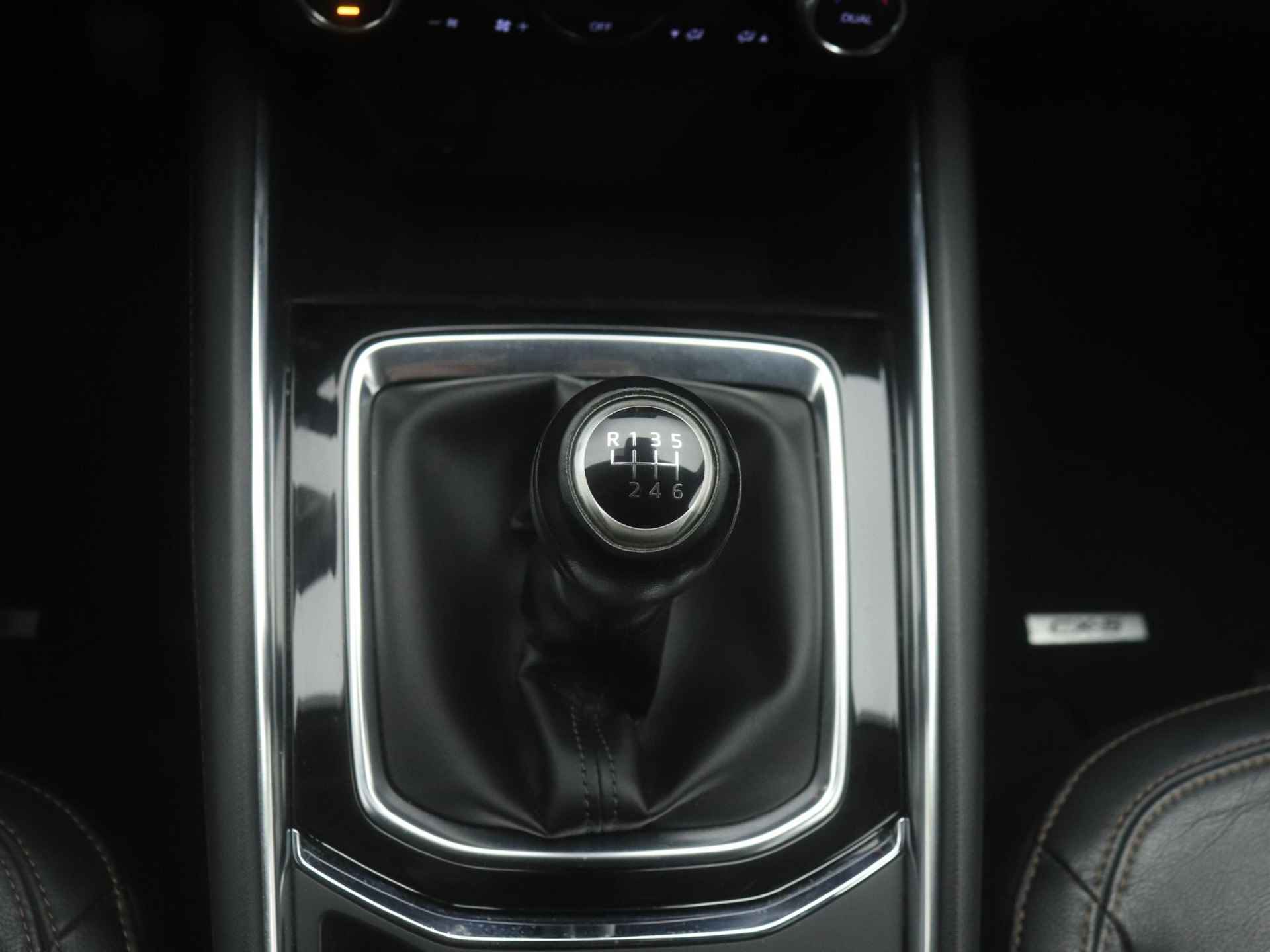Mazda CX-5 2.0 SkyActiv-G GT-Luxury met afneembare trekhaak en Apple CarPlay : dealer onderhouden - 40/51