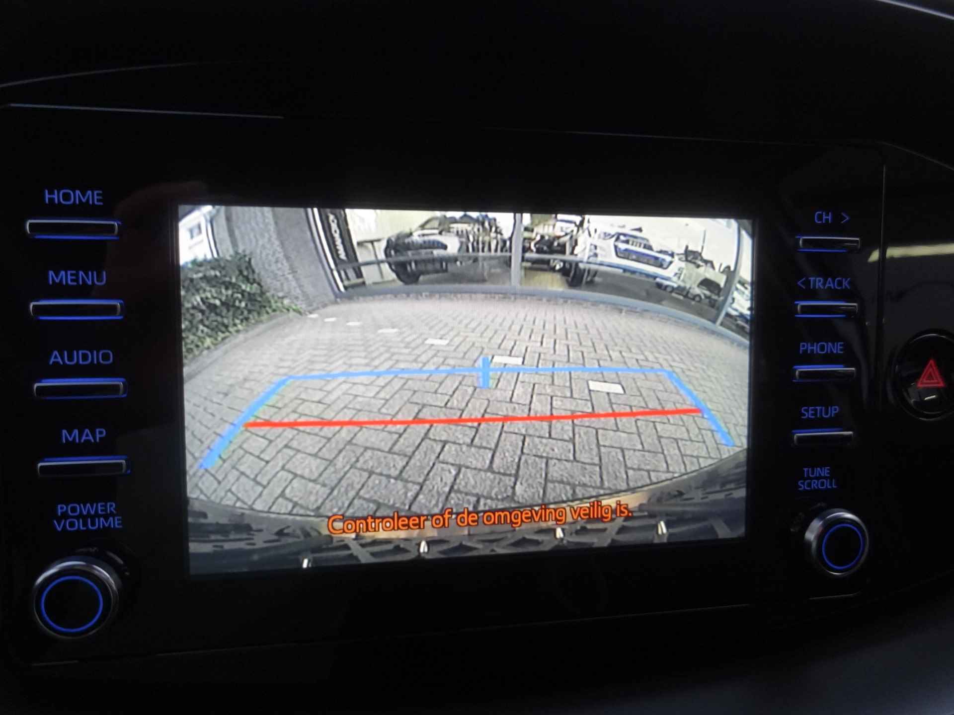 Toyota Aygo X 1.0 VVT-i Automaat play Apple Carplay Android Auto / parkeercamera / 10 jaar garantie / auto komt rechtstreeks van Toyota / rijk - 25/34