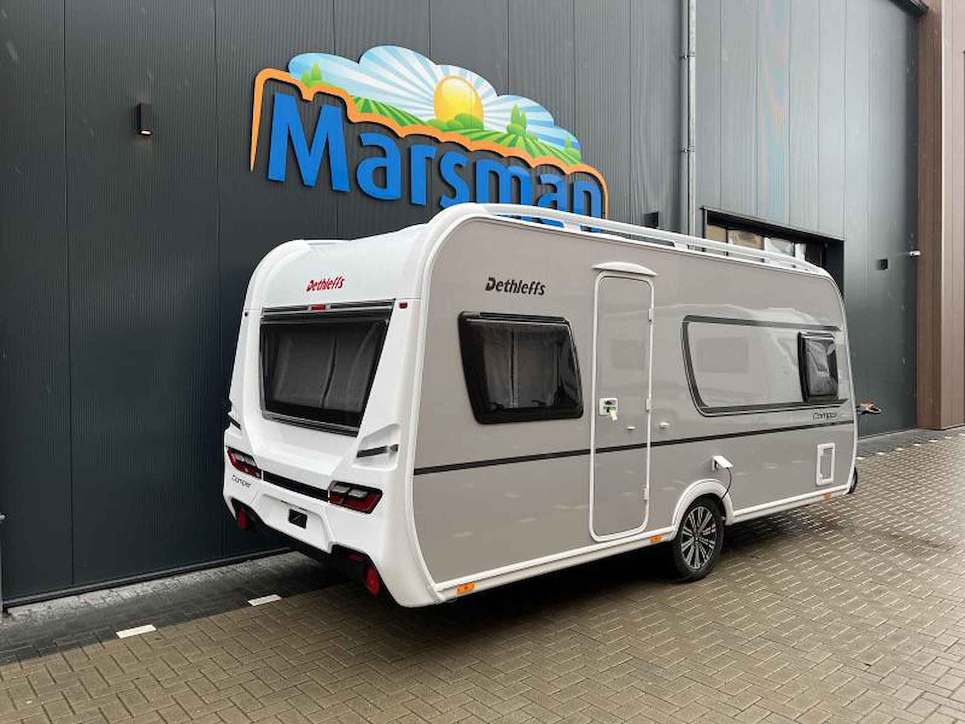 Dethleffs Camper 470 FR - 4/17