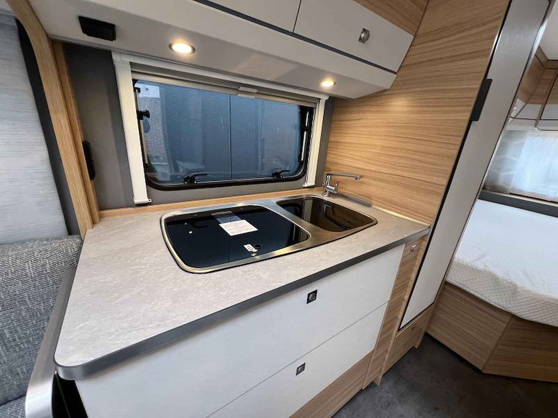 Dethleffs Camper 470 FR - 8/17