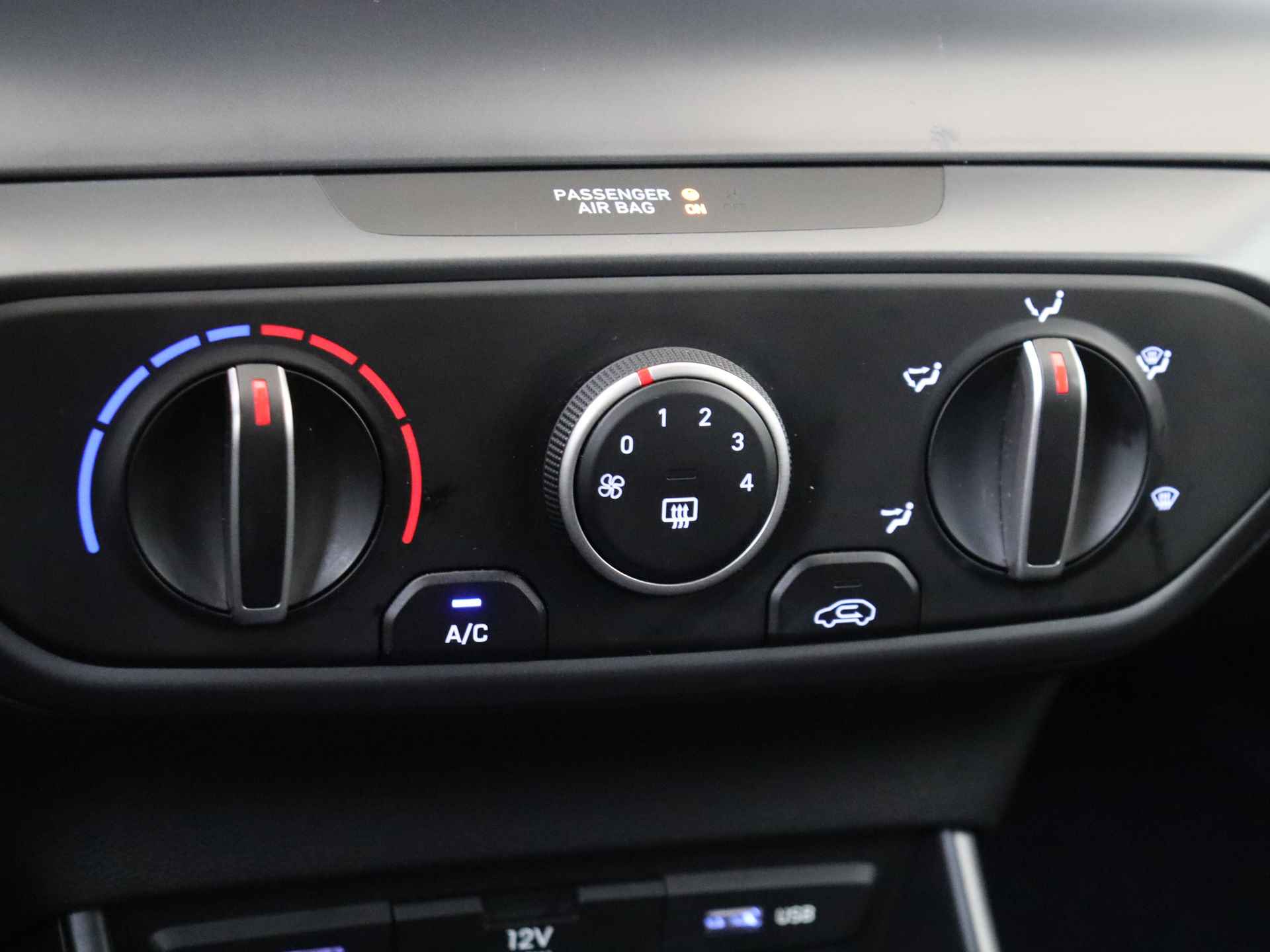 Hyundai i20 1.0 T-GDI Comfort Automaat | Navigatie by App | Camera | Lichtmetalen Velgen MD - 18/31