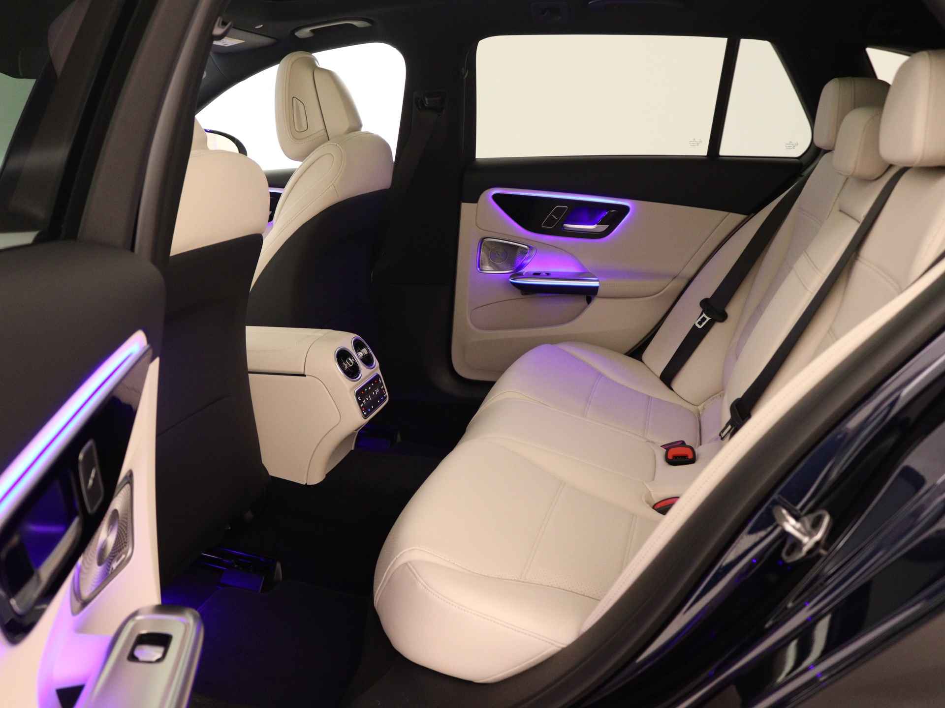 Mercedes-Benz C-Klasse All-Terrain 220 d 4MATIC | Premium Plus pakket | Rijassistentiepakket | Burmester® 3D surround sound system | Trekhaak | - 15/37