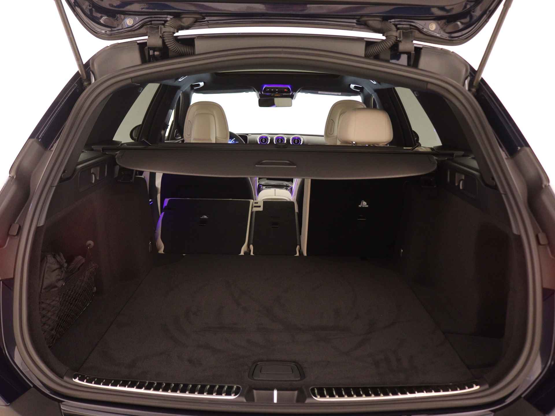 Mercedes-Benz C-Klasse All-Terrain 220 d 4MATIC | Premium Plus pakket | Rijassistentiepakket | Burmester® 3D surround sound system | Trekhaak | - 30/37