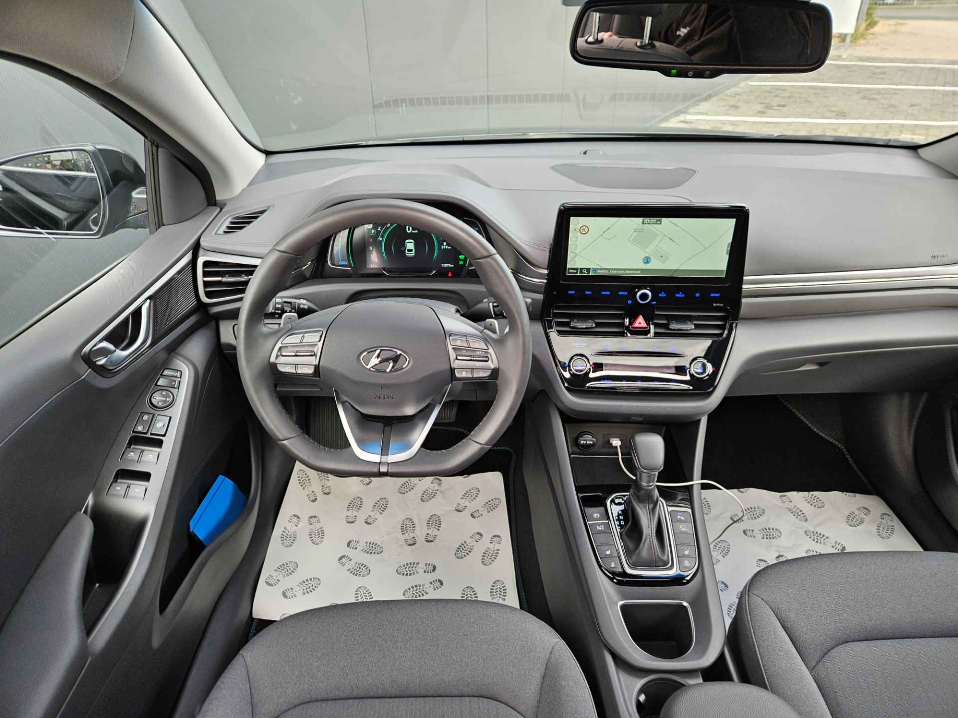 Hyundai IONIQ 1.6 GDi Plug-in Hybrid Special edition Schuif/kantel dak/Navigatie/ Rijklaar prijs! - 12/25