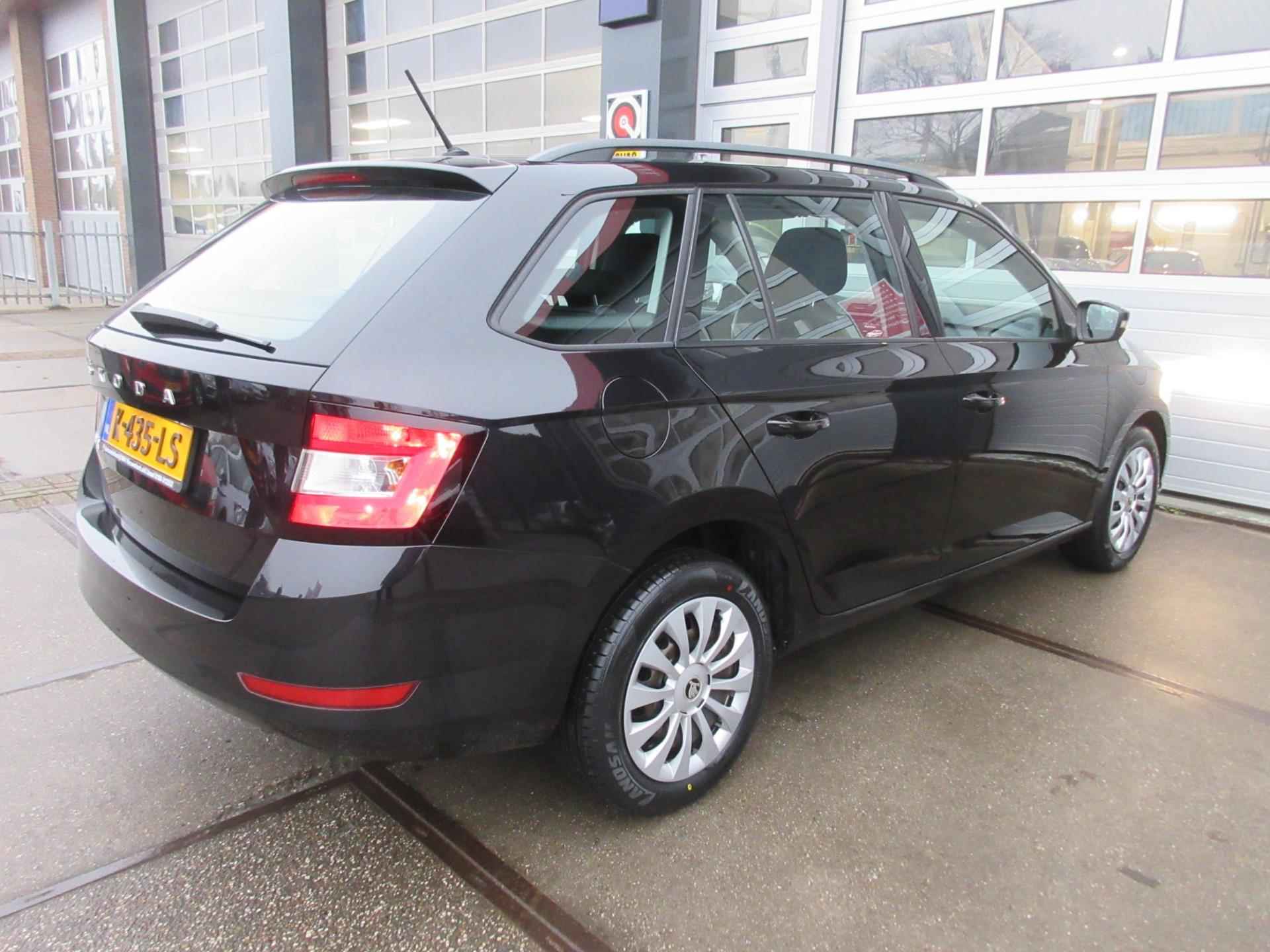 Skoda Fabia Combi 1.0 TSI Active / Airco / Audio - 10/23