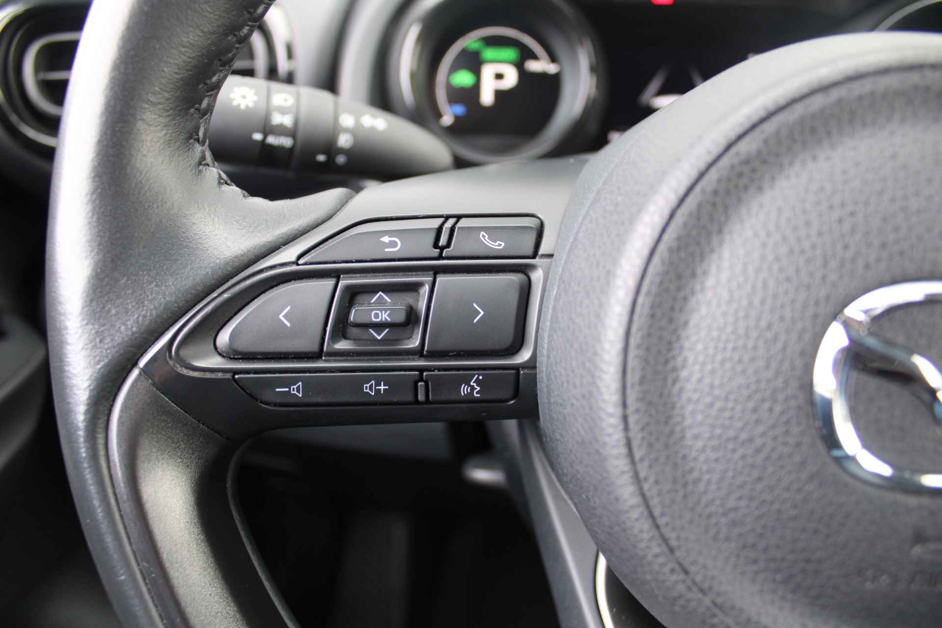 Mazda 2 Hybrid 1.5 Select | Airco | Navi | Cruise | PDC | Head-up display | Keyless | Camera | - 13/37