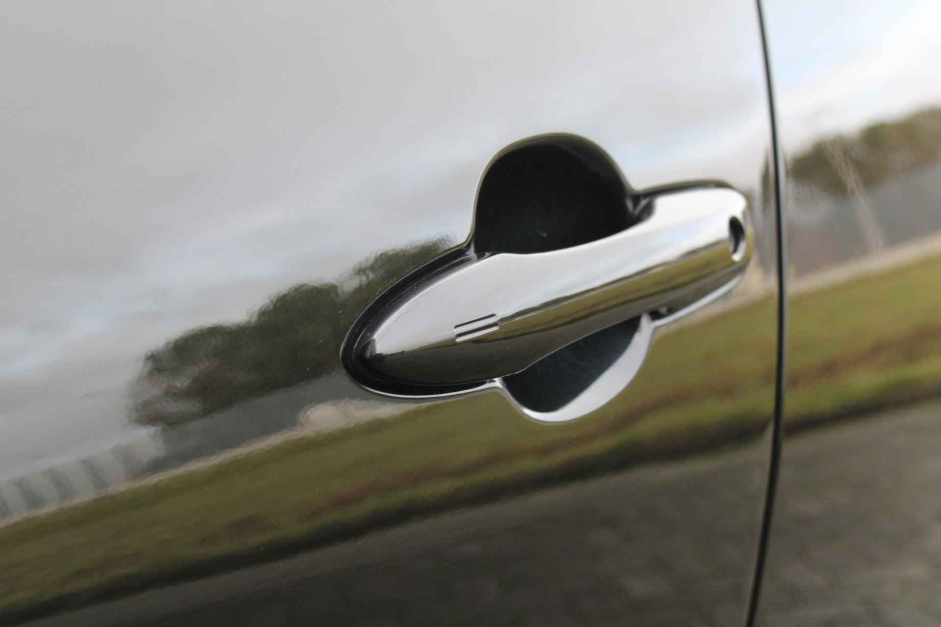 Mazda 2 Hybrid 1.5 Select | Airco | Navi | Cruise | PDC | Head-up display | Keyless | Camera | - 29/37