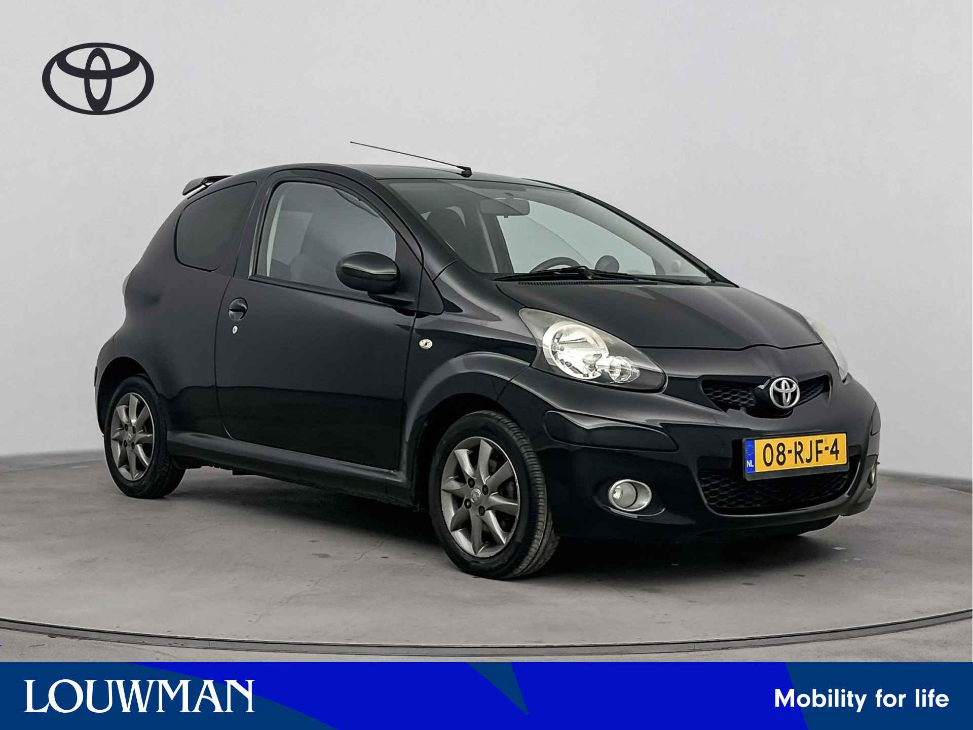 Toyota Aygo 1.0-12V Dynamic Navigator | Airco | LM velgen | Navigatiesysteem uitneembaar |