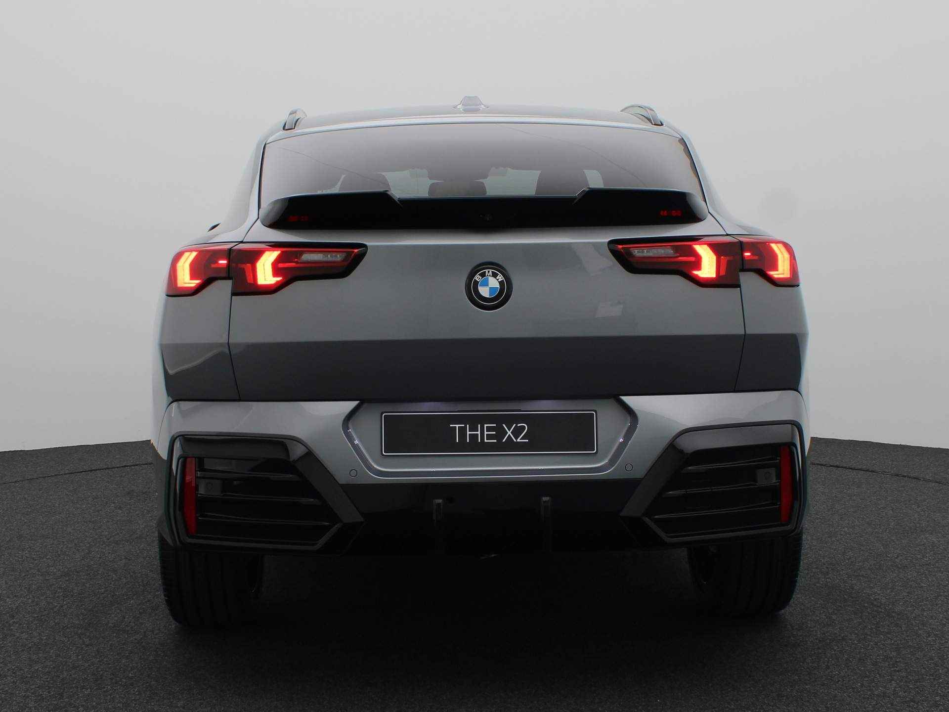 BMW X2 sDrive20i | M Sportpakket Pro | Innovation Pack | Comfort Pack - 10/37