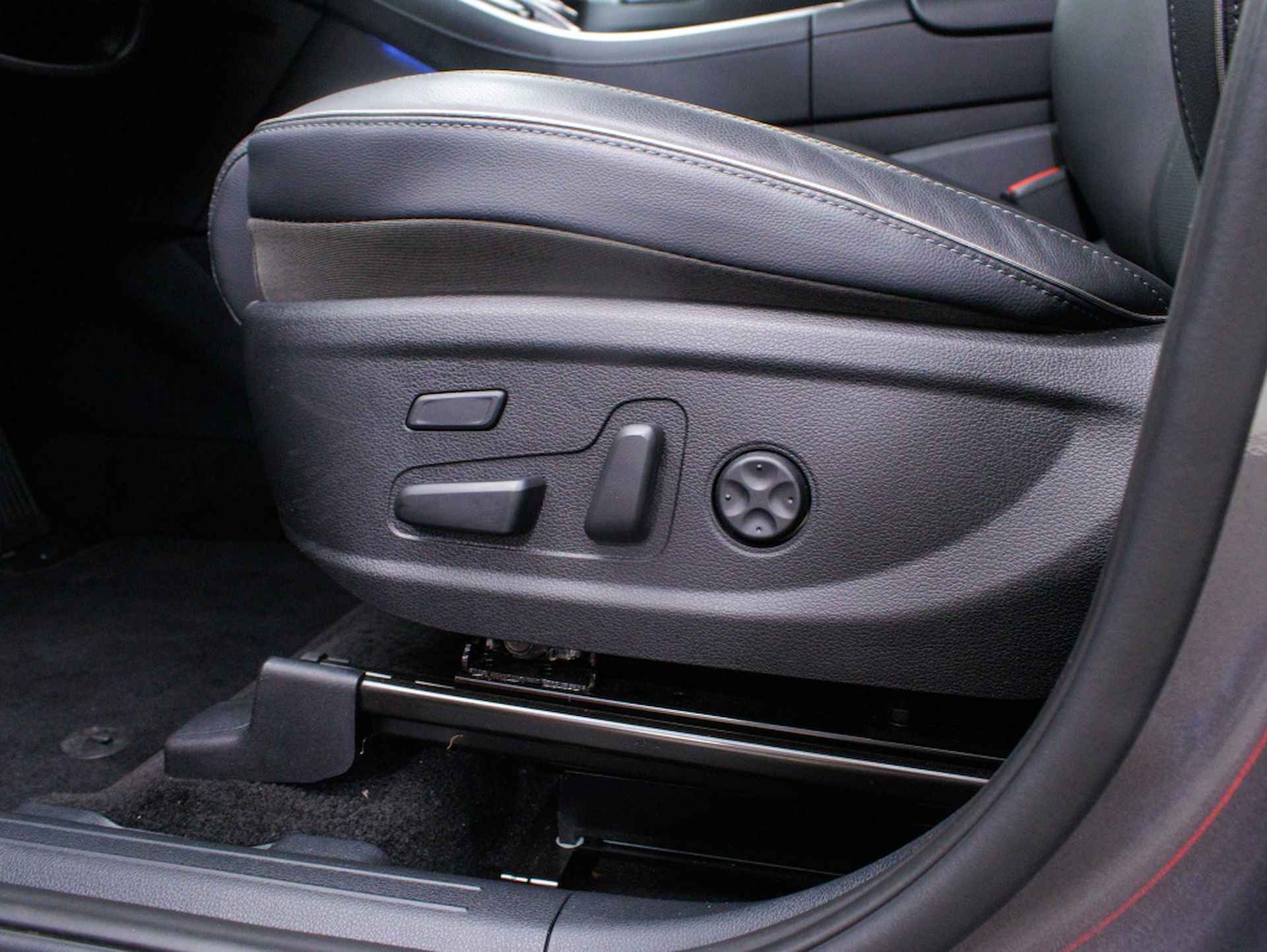Hyundai Santa Fe 1.6 T-GDI HEV Premium 7-zits | Trekhaak | Lease mogelijk - 16/55