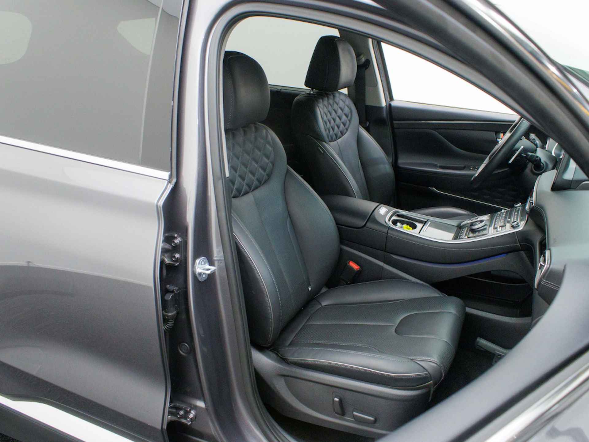 Hyundai Santa Fe 1.6 T-GDI HEV Premium 7-zits | Trekhaak | Lease mogelijk - 22/55