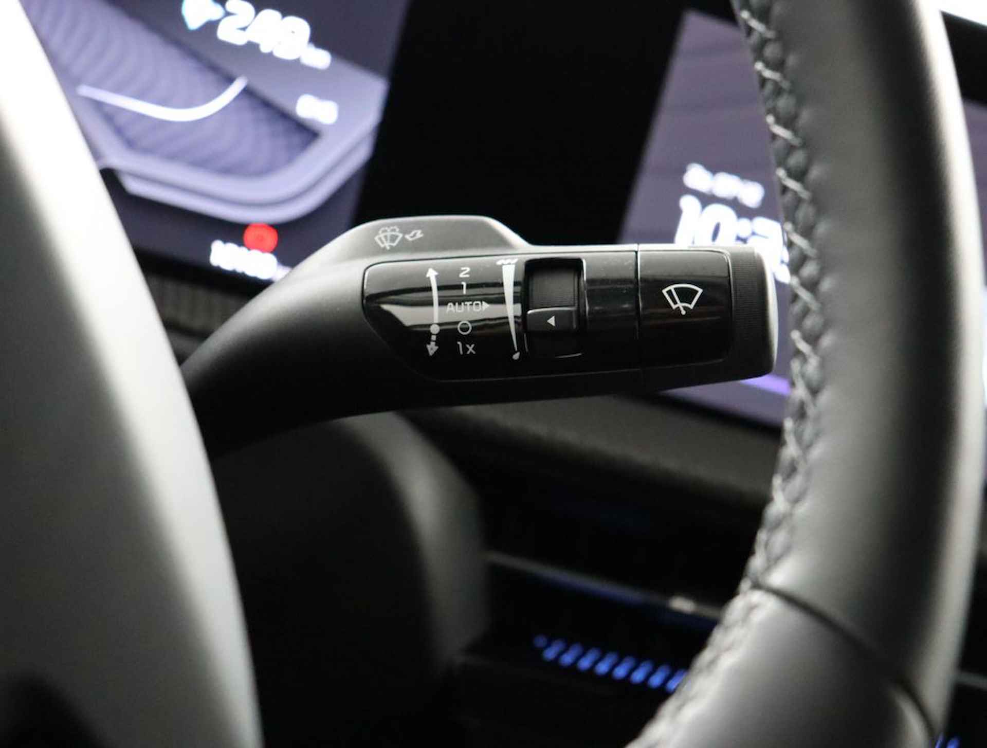 Kia Ev6 Plus 77.4 kWh - Led - Adaptief Cruise Control - Voorstoelen Verwarmd - Climate Control - Apple/Android Carplay - Fabrieksgarantie tot 06/2030 - 24/81