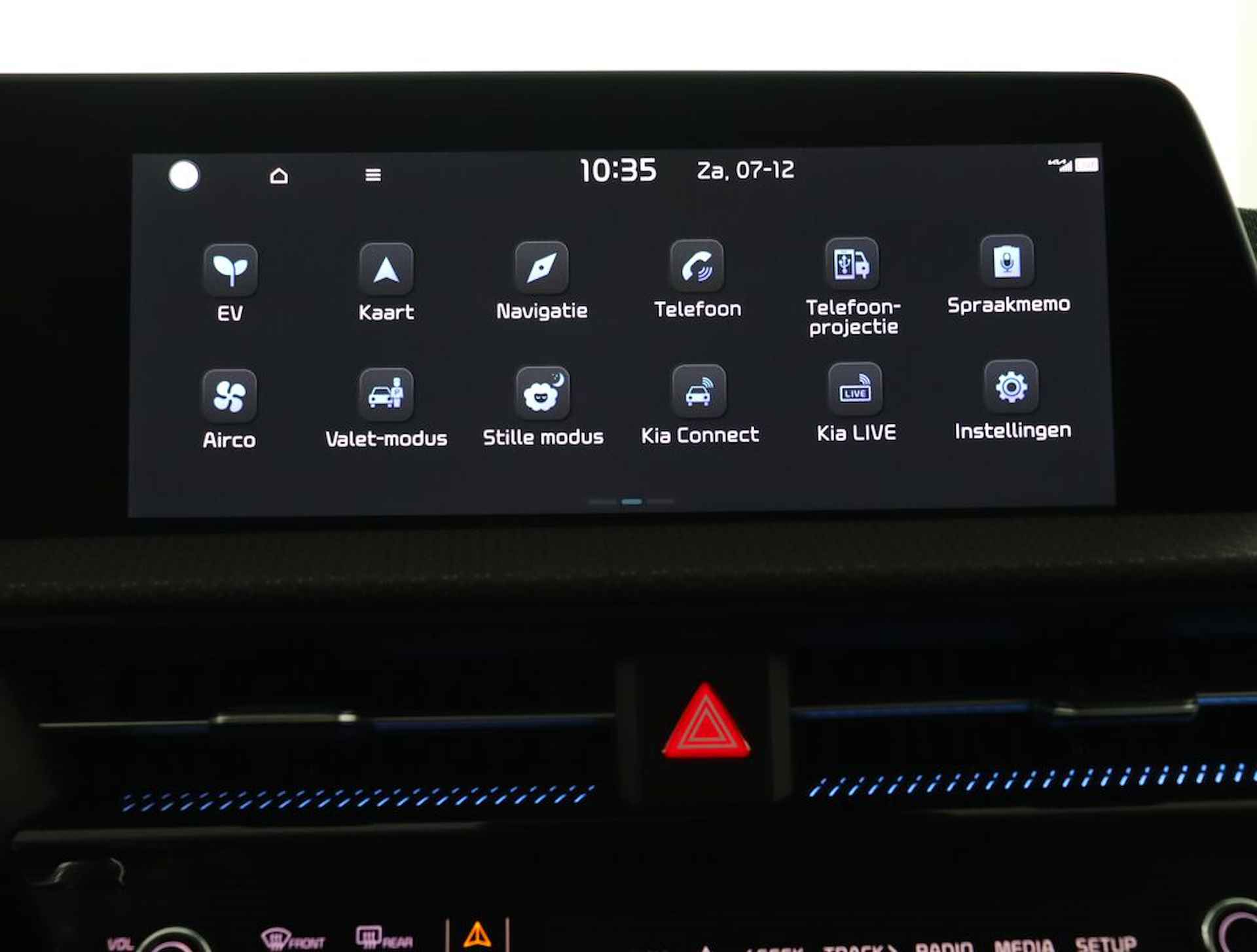 Kia Ev6 Plus 77.4 kWh - Led - Adaptief Cruise Control - Voorstoelen Verwarmd - Climate Control - Apple/Android Carplay - Fabrieksgarantie tot 06/2030 - 48/81