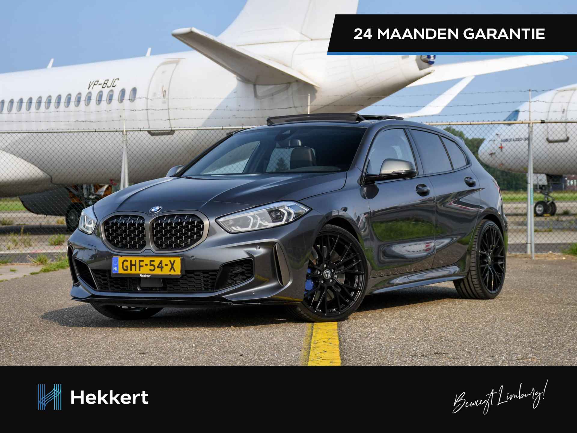 BMW 1-serie M135i xDrive High Executive 2.0 306pk Automaat SCHUIF-DAK | LEDER | DAB | APPLE-CARPLAY | DODE HOEK | PDC - 1/65