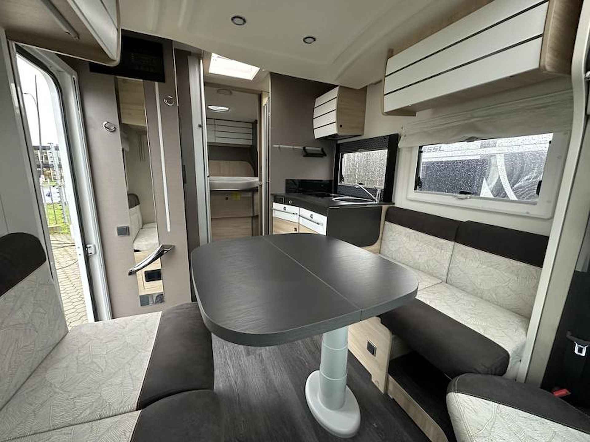 Challenger Graphite 328 - QUEENSBED+HEFBED+LEVEL - 9/25