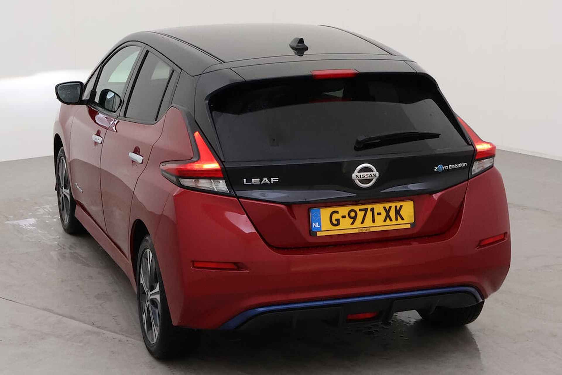 Nissan Leaf e+ Tekna 62 kWh NL-AUTO | LEDER | GROTE BATTERIJ - 13/17