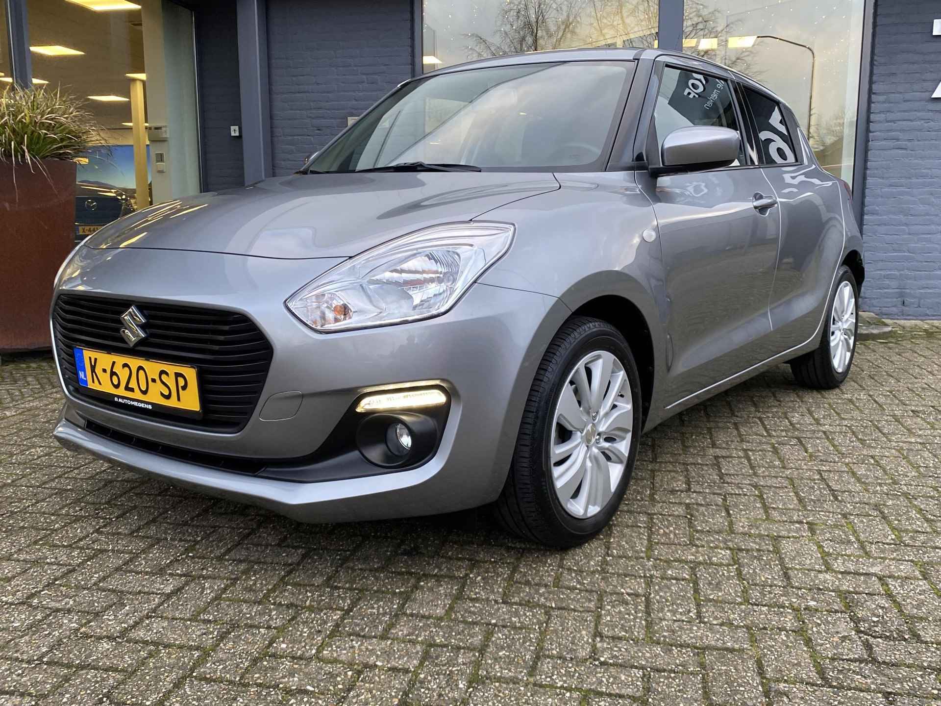 Suzuki Swift 1.2 Select Smart Hybrid - 2/28