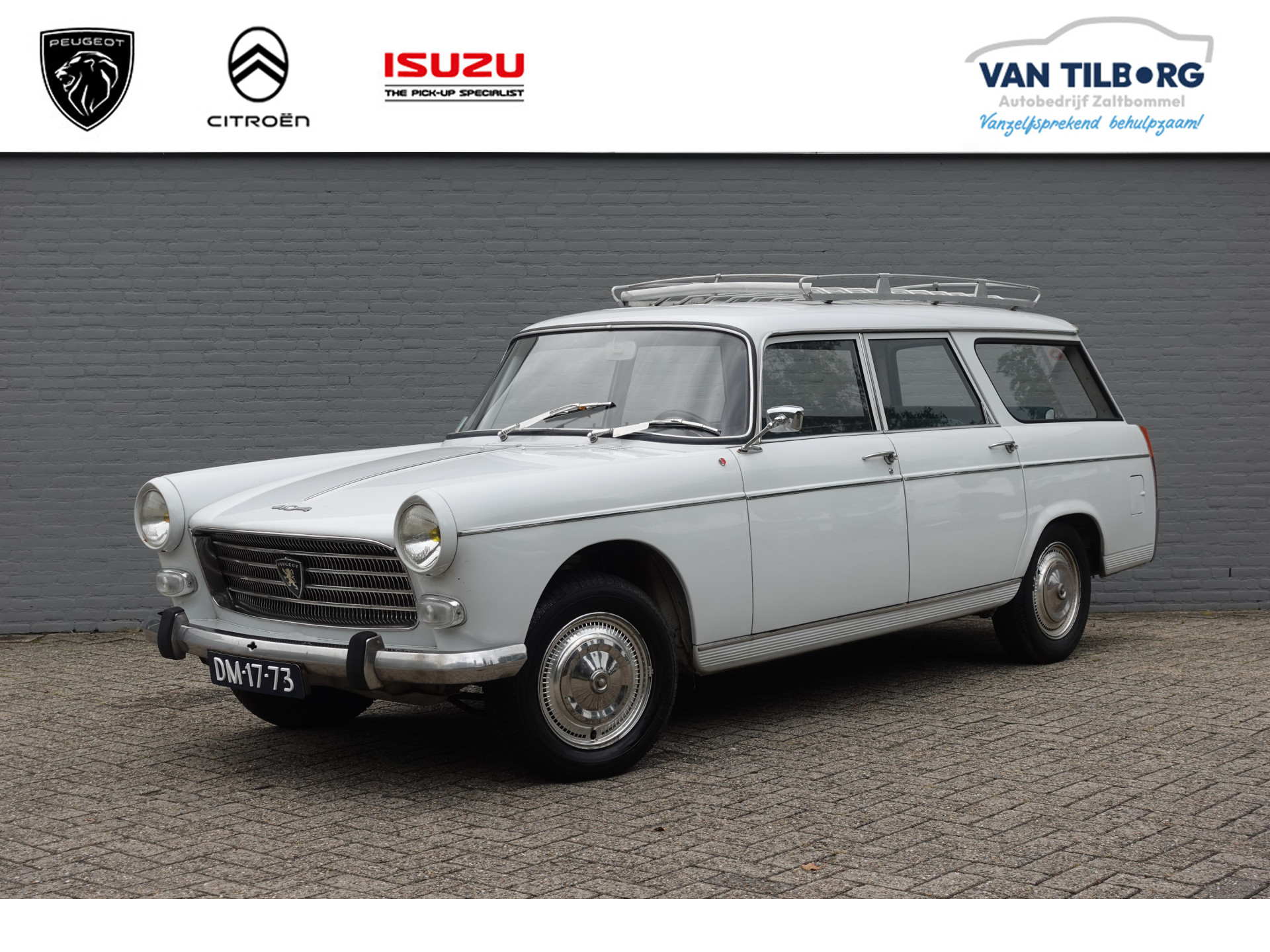 Peugeot 404L Familiale 1.6 | 7 Zitpl. | T.u.p.a.c. Imperiaal | Trekhaak | Org. Radio