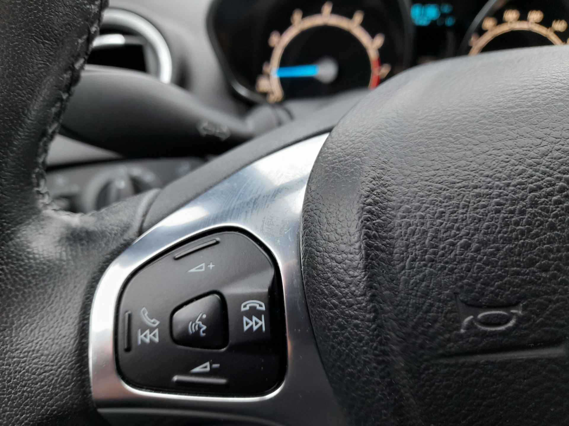 Ford Fiesta 1.0 Style Naviagtie | Airco | Navigatie | 5 Deurs | Ndl auto | Zuinig | RIJKLAARPRIJS INCL 12 MAANDEN GARANTIE EN BEURT - 12/21