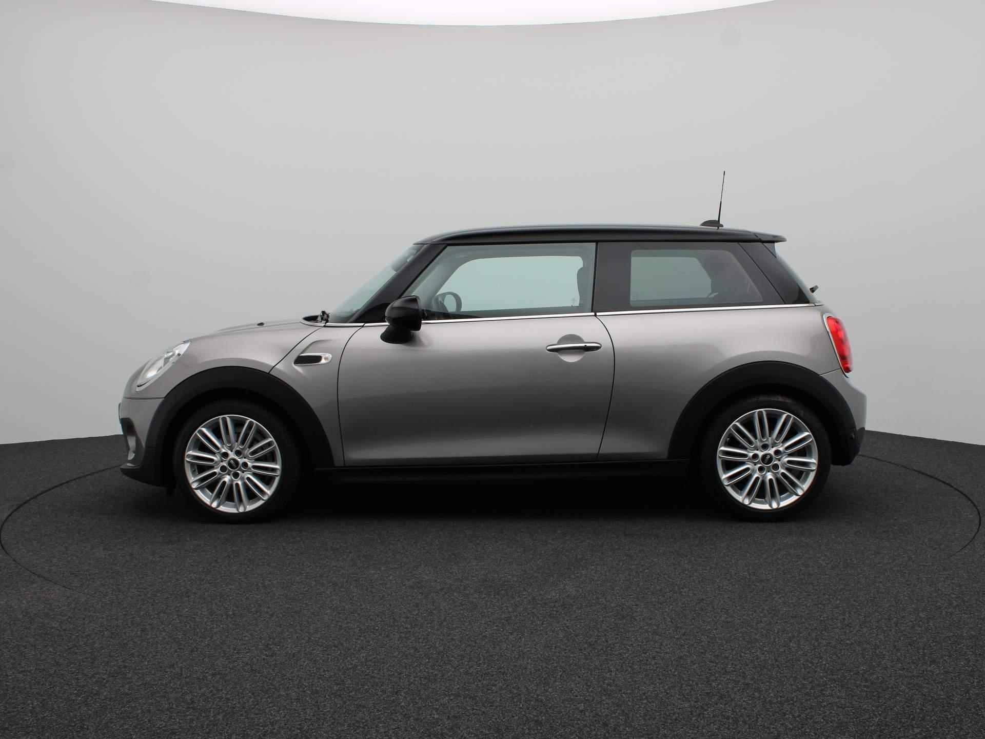 MINI 3-Deurs Cooper Chili Serious Business + Comfort Access + PDC + LED-koplampen + 17'' - 3/39