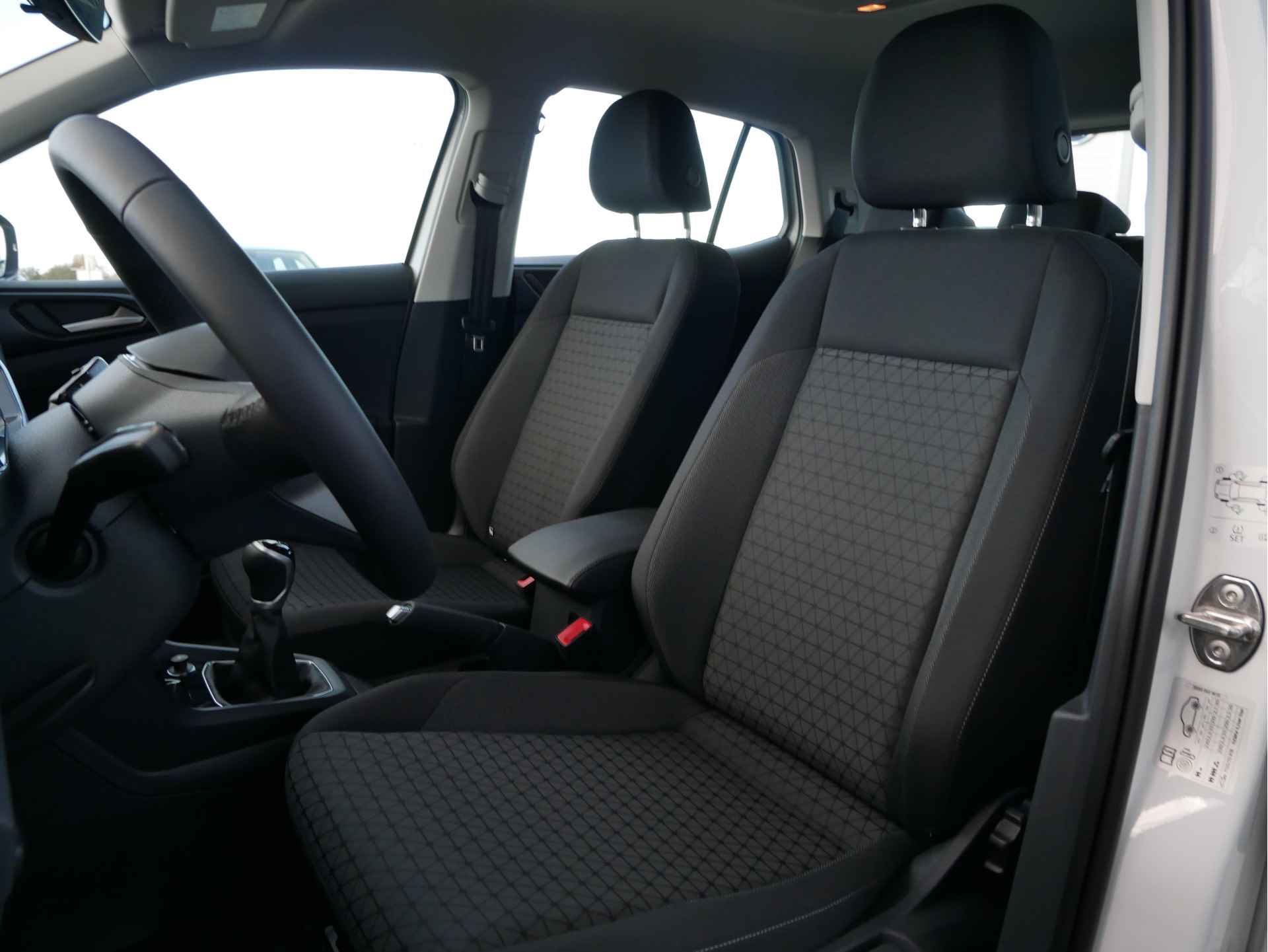 Volkswagen T-Cross 1.0 TSI 110 pk Life | Digital Cockpit | LMV | Navigatie | Parkeersensoren | Apple Carplay/Android | - 12/31