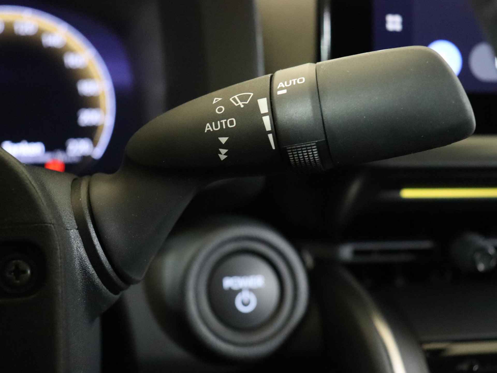 Toyota C-HR Plug-in Hybrid 220 Première Edition | Panoramadak | BSM | Direct Leverbaar | - 30/42