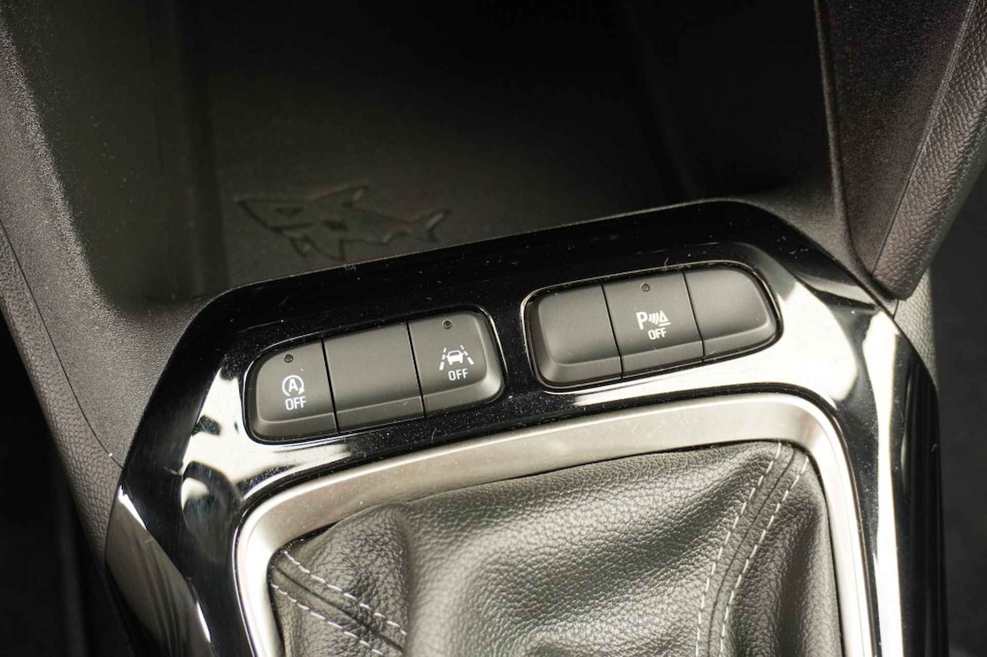 OPEL Corsa 1.2 Turbo 100pk Elegance / Keyless / Led / Camera / Navi / Pdc - 27/38