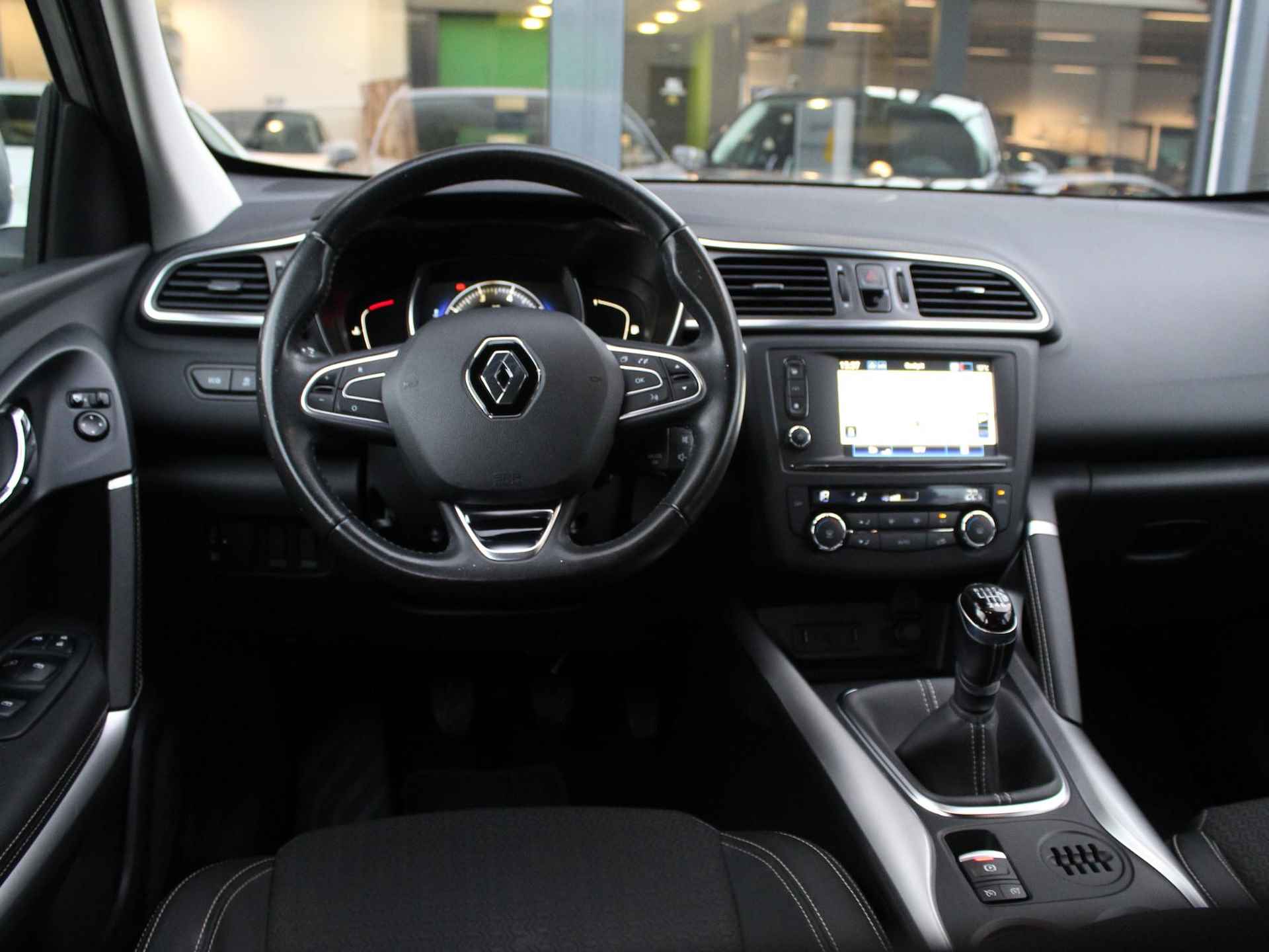 Renault Kadjar 1.2 TCe 130 Intens NAVI / CAMERA / PDC 360 / CLIMATE / CRUISE / PRIVACY GLASS / 17'' LMV - 2/55