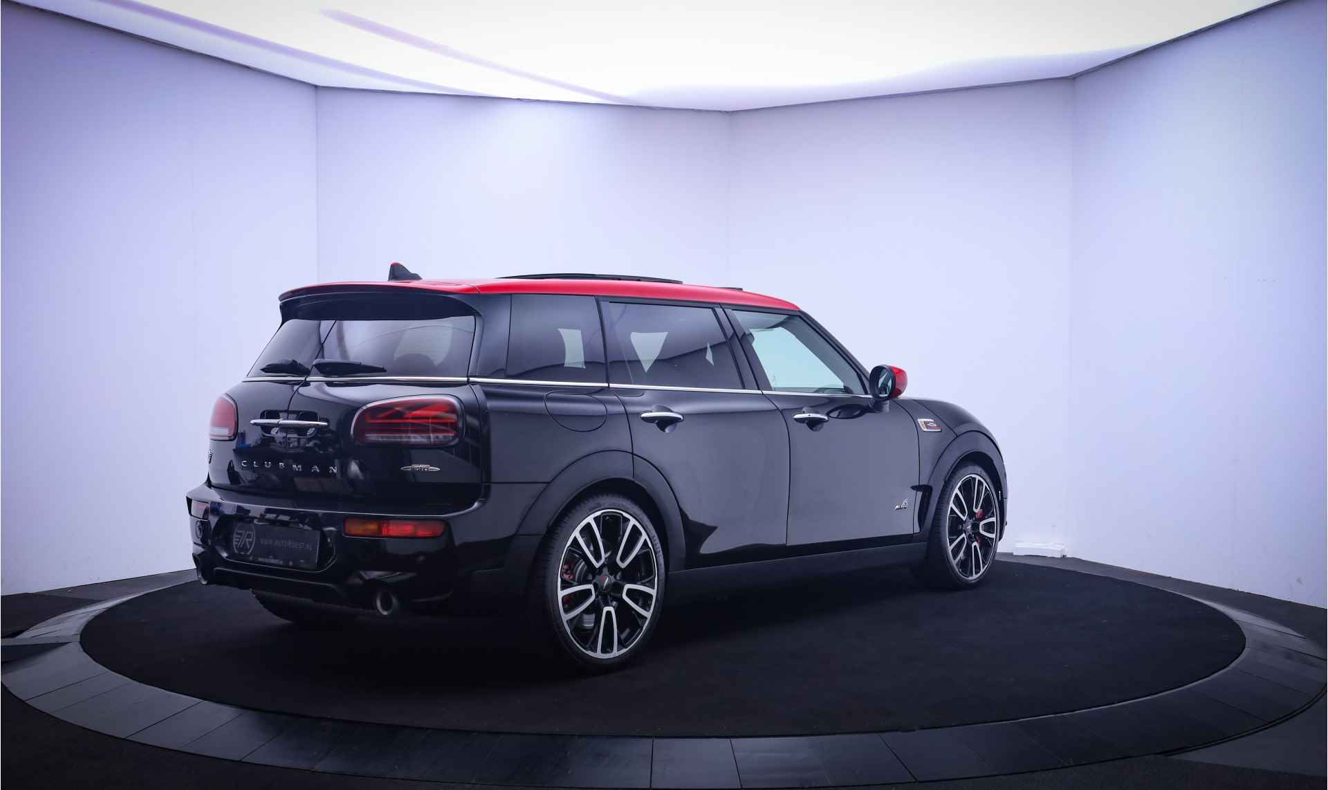 MINI Clubman 2.0JCW 306Pk ALL4 Chili PANO/HARMAN KARDON/CAMERA/CARPLAY/STOELVERW./NAVI/CRUISE/LMV 19'' - 5/38