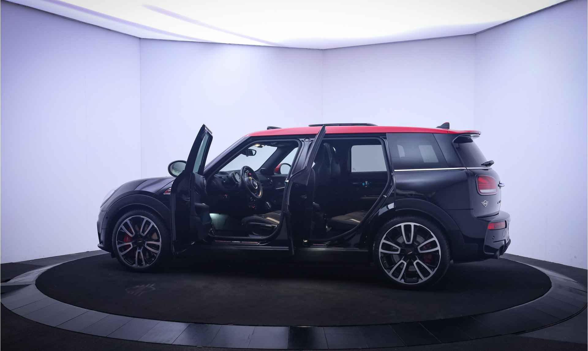 MINI Clubman 2.0JCW 306Pk ALL4 Chili PANO/HARMAN KARDON/CAMERA/CARPLAY/STOELVERW./NAVI/CRUISE/LMV 19'' - 9/38