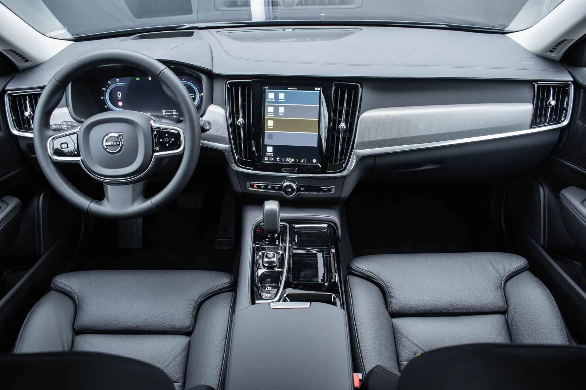 Volvo V90 T6 Recharge AWD Ultimate Bright | 360° Camera | Volvo Guard Alarm | Elektrisch Schuif Kanteldak | Harman Kardon Premium Audio | Head-Up Display | Elektrisch Verstelbare Voorstoelen met Geheugen - 15/31