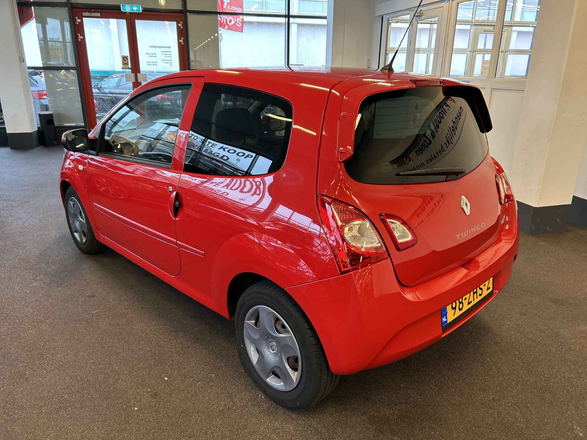 Renault Twingo 1.2 16V Collection | Cruise control | Airco | Nederlands geleverd | Lage KM stand - 6/19