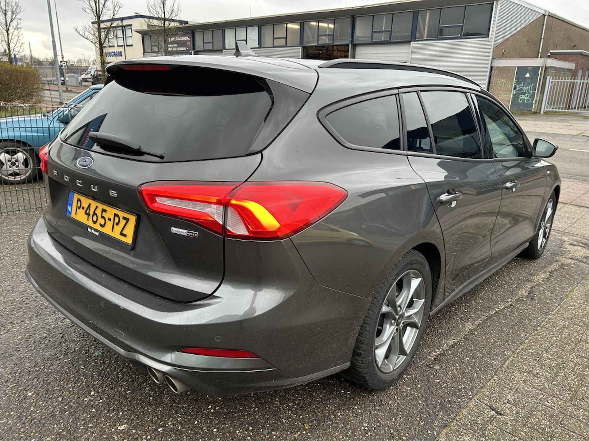 Ford Focus Wagon 1.0 EcoBoost Hybride ST Line Business - 6/20