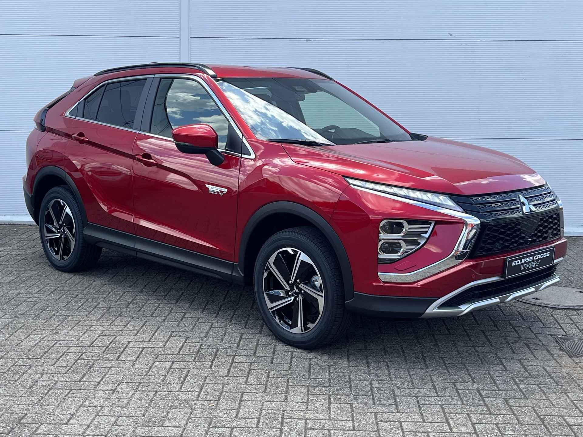 Mitsubishi Eclipse Cross 2.4 PHEV Intense+ / 8 Jaar Fabrieksgarantie / Navigatie + Apple Carplay/Android Auto / Parkeerhulp / Climate Control / Achteruitrijcamera / - 19/38