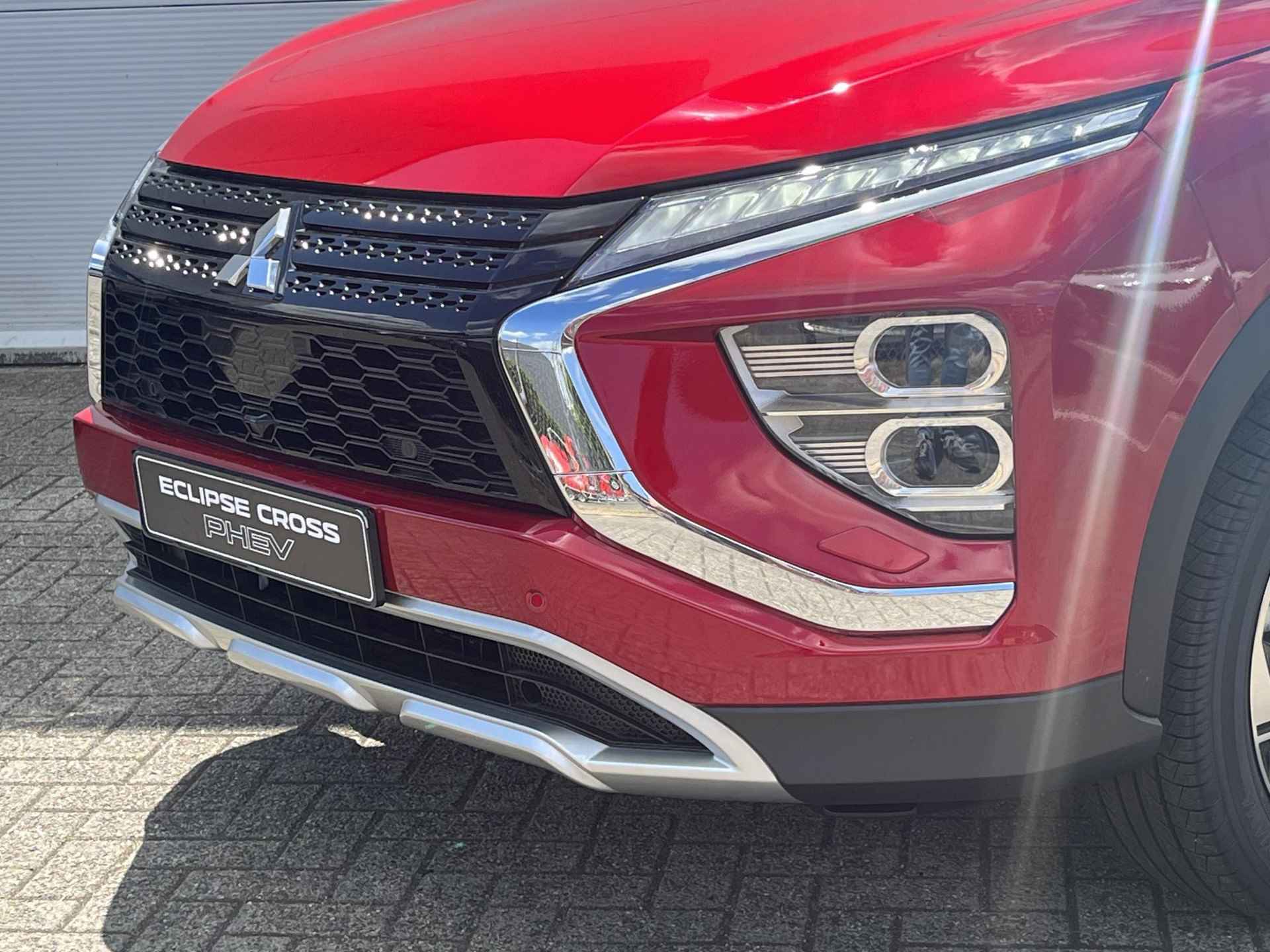 Mitsubishi Eclipse Cross 2.4 PHEV Intense+ / 8 Jaar Fabrieksgarantie / Navigatie + Apple Carplay/Android Auto / Parkeerhulp / Climate Control / Achteruitrijcamera / - 36/38