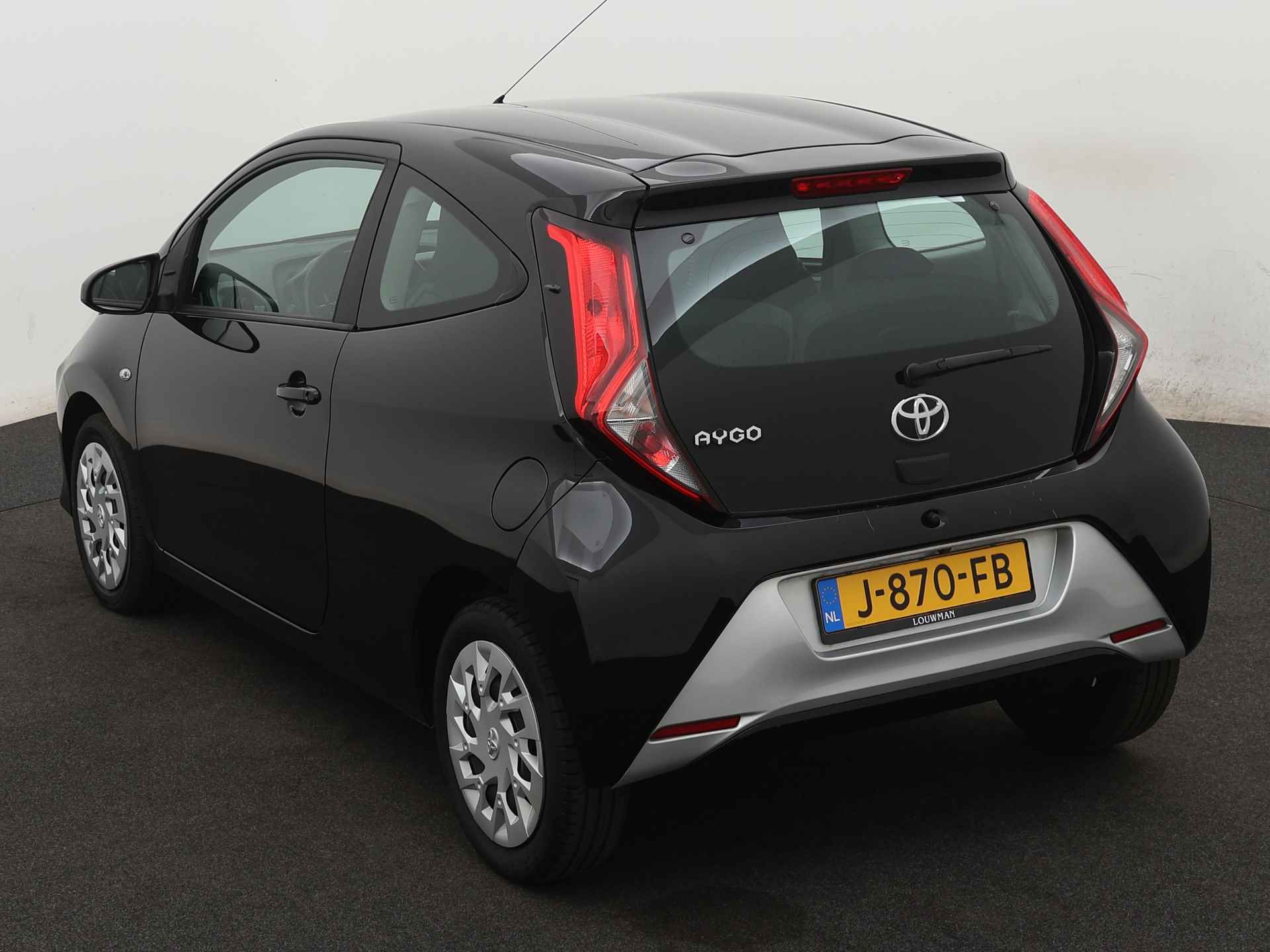 Toyota Aygo 1.0 VVT-i x-play | Automaat | Camera | Apple Carplay / Android Auto - 17/41