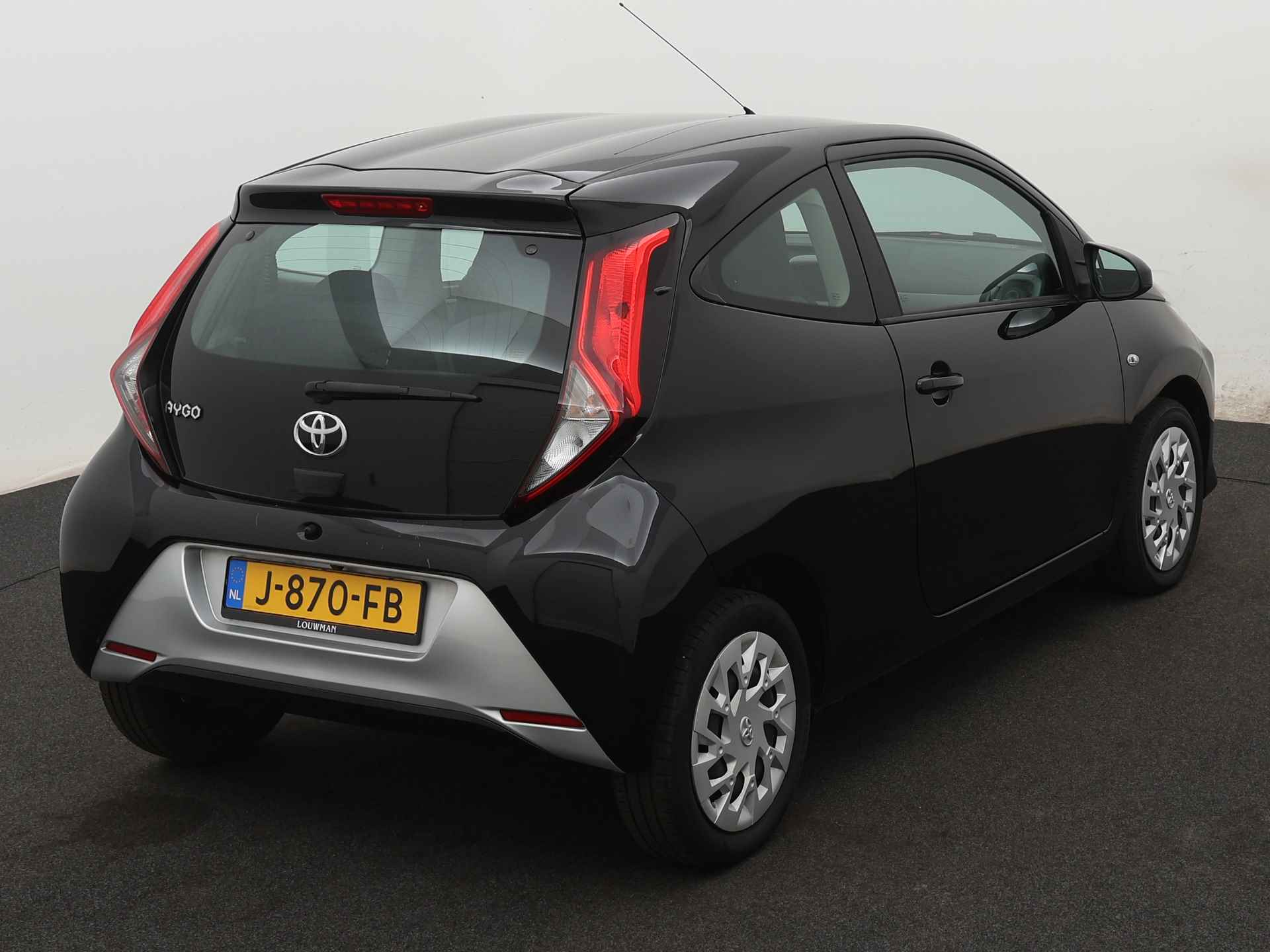 Toyota Aygo 1.0 VVT-i x-play | Automaat | Camera | Apple Carplay / Android Auto - 18/41